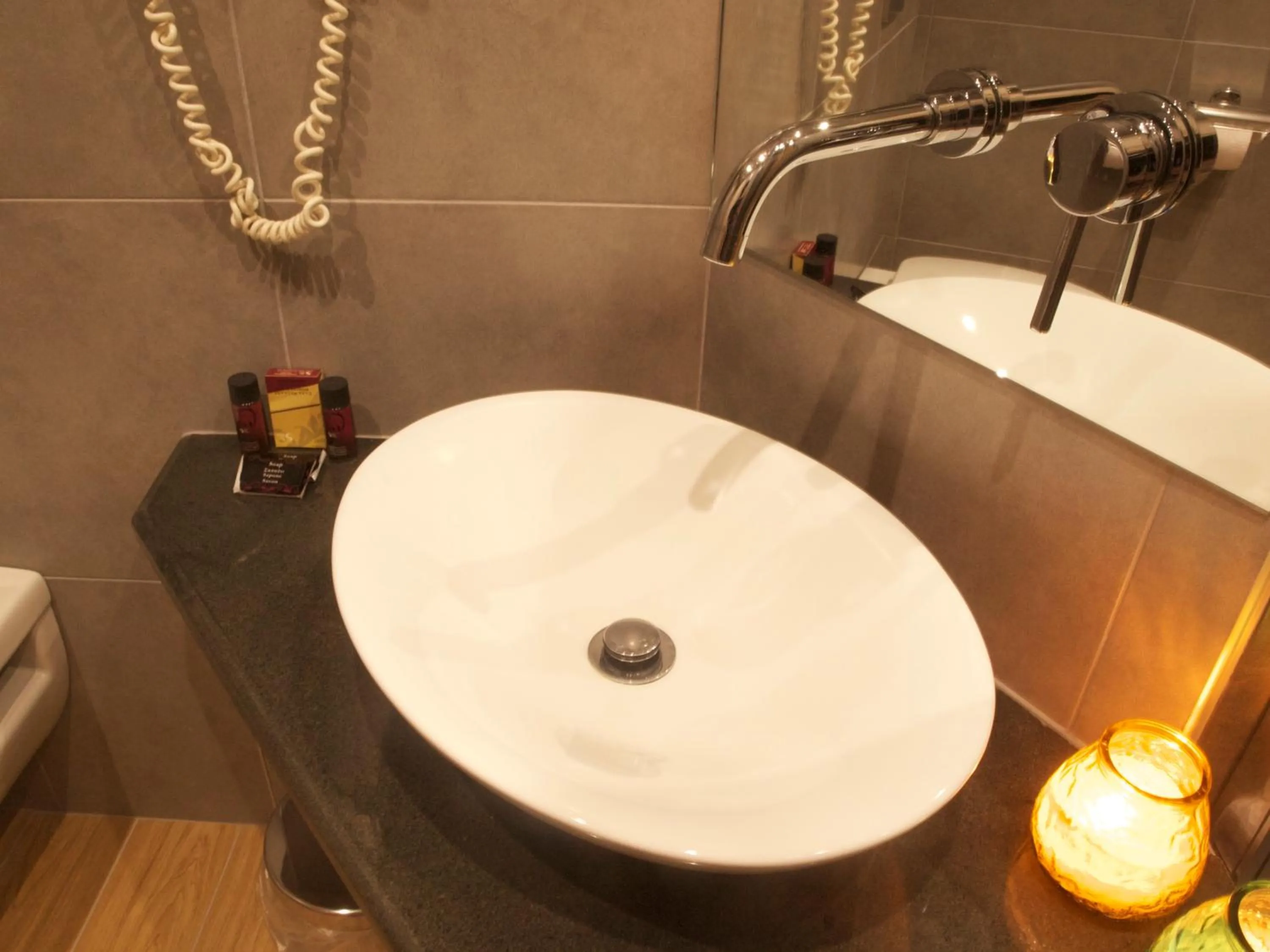 Bathroom in Fanari Hotel