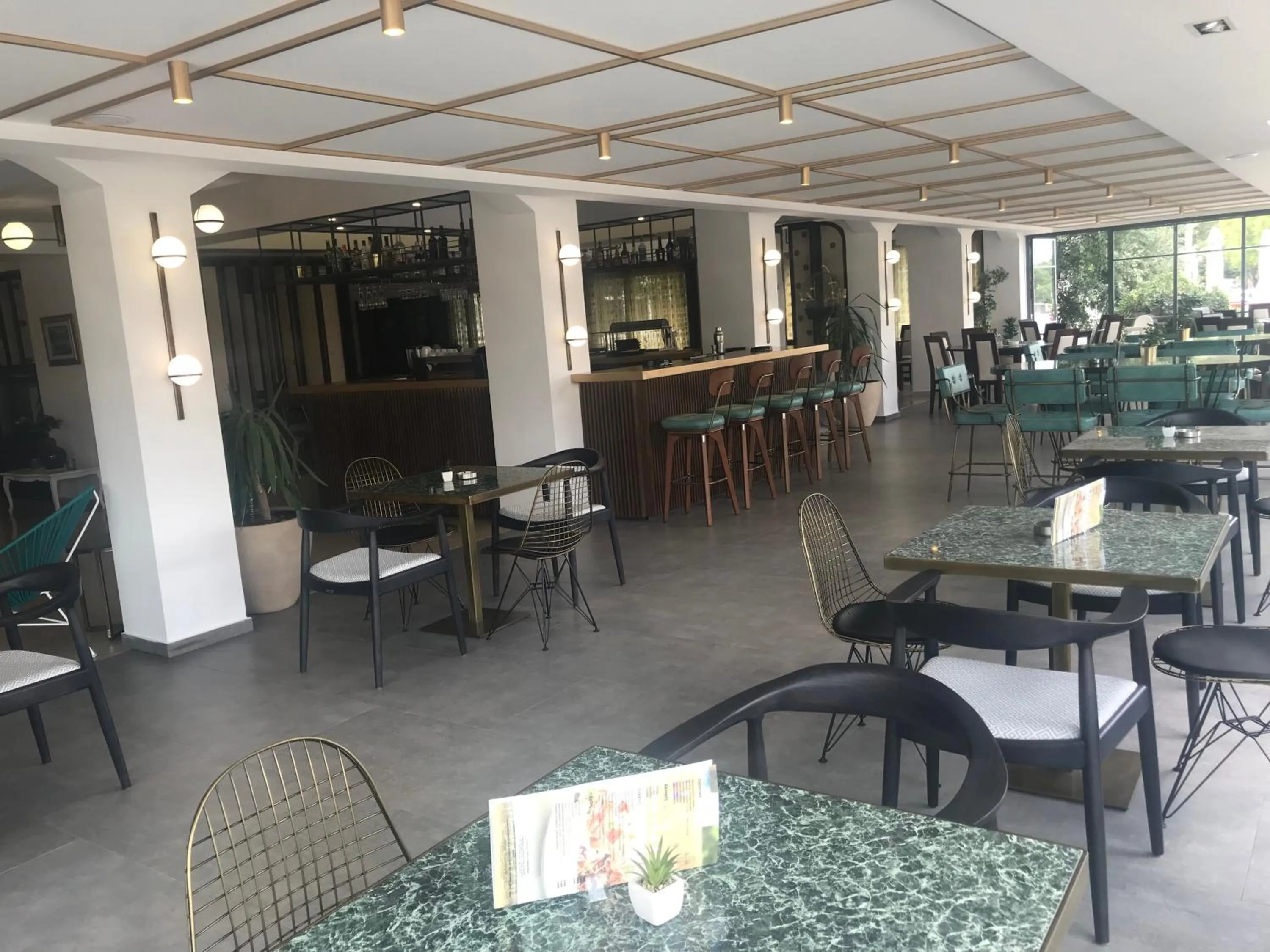 Restaurant/places to eat in Fanari Hotel