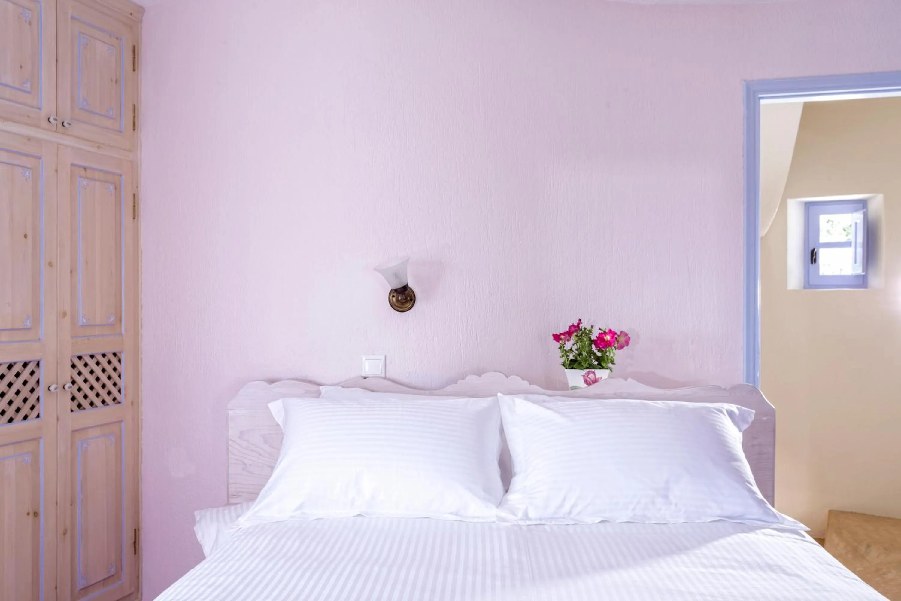 Bedroom, Bed in Windmill Villas