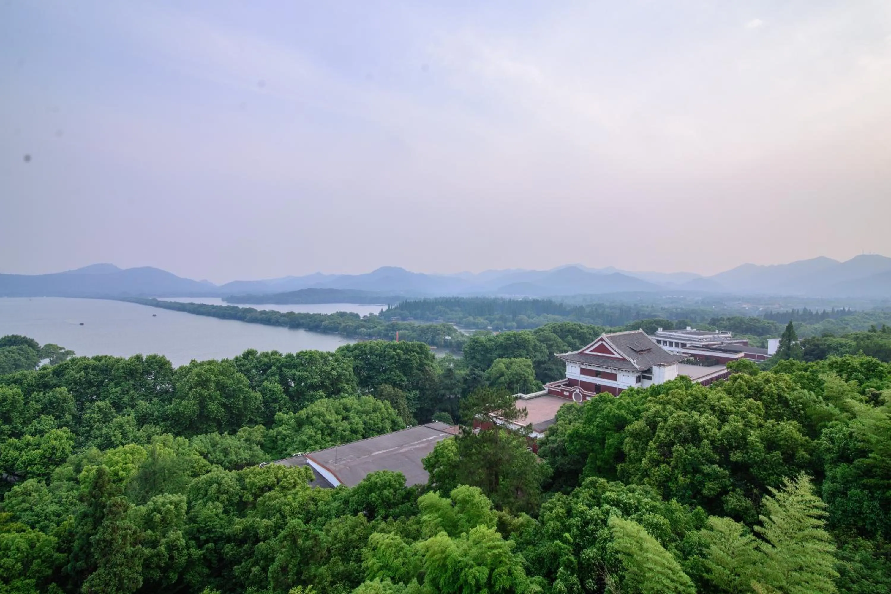 Bird's eye view in Shangri-La Hangzhou - The back garden of West Lake