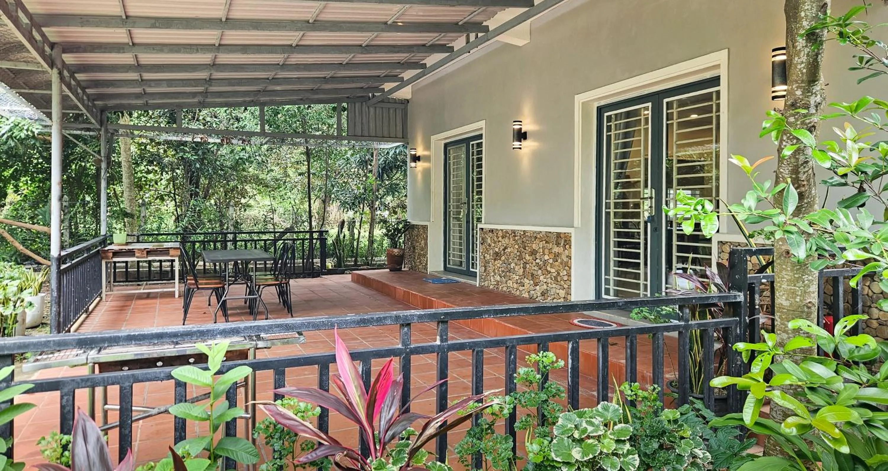 Property building in Sanssouci Kep