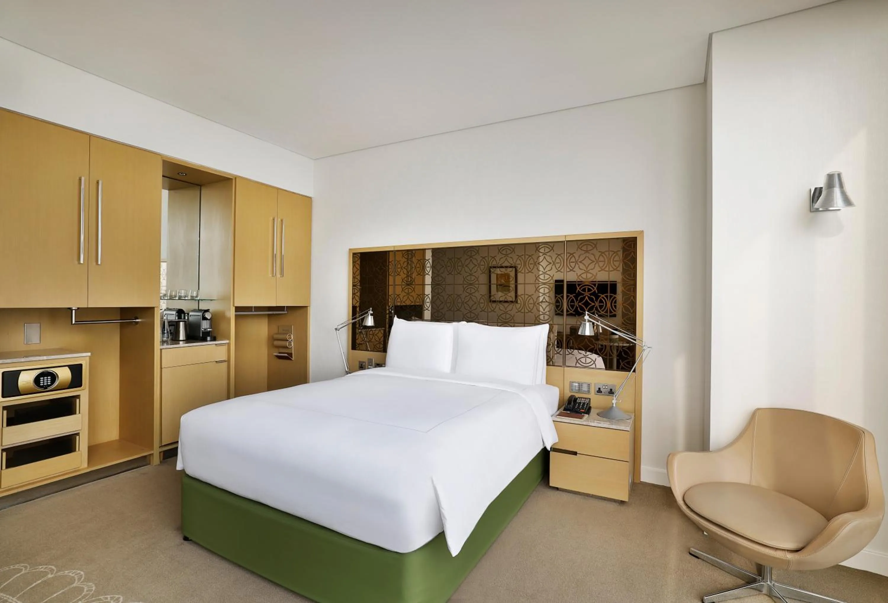 Facility for disabled guests, Bed in Conrad Abu Dhabi Etihad Towers