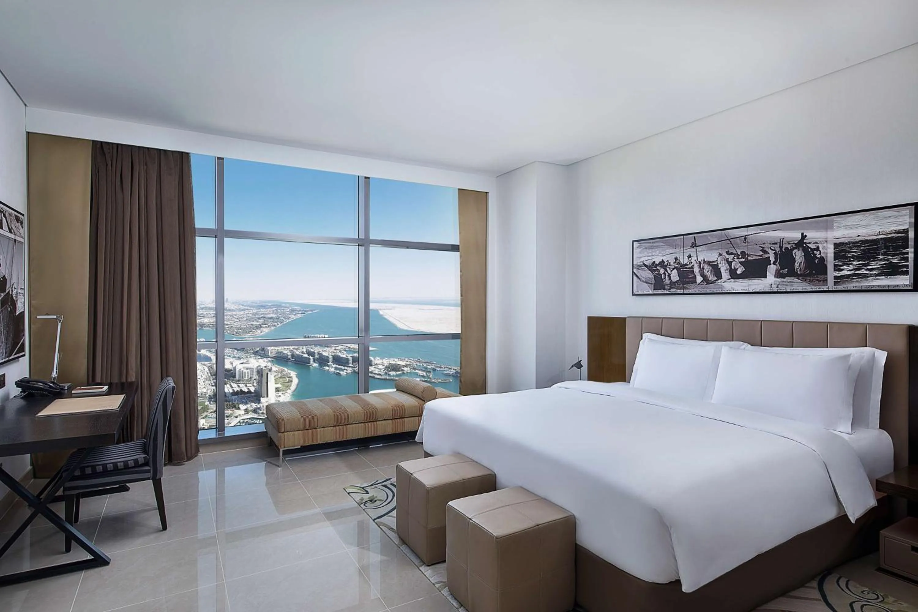 Bedroom, Bed in Conrad Abu Dhabi Etihad Towers
