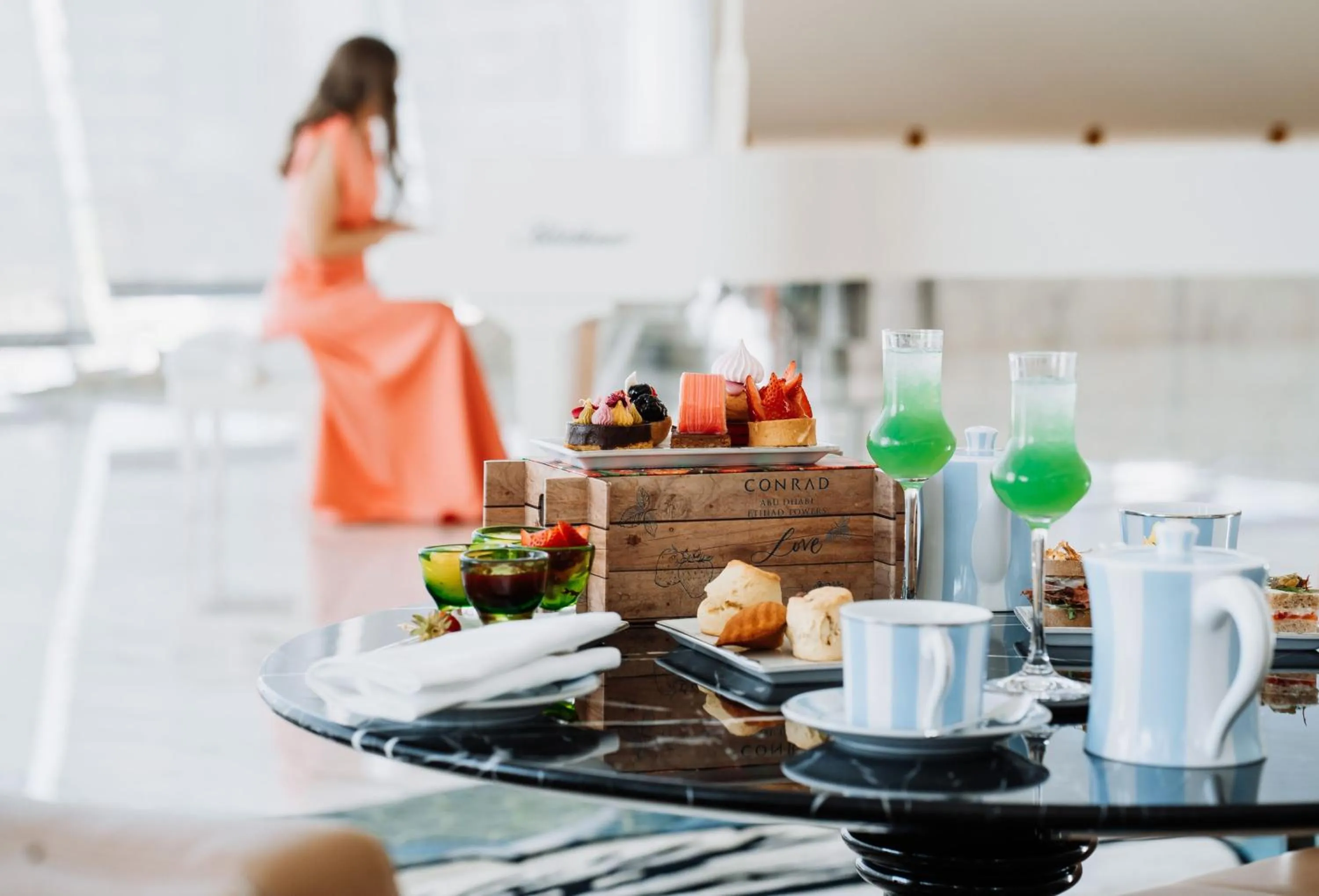 Restaurant/places to eat in Conrad Abu Dhabi Etihad Towers