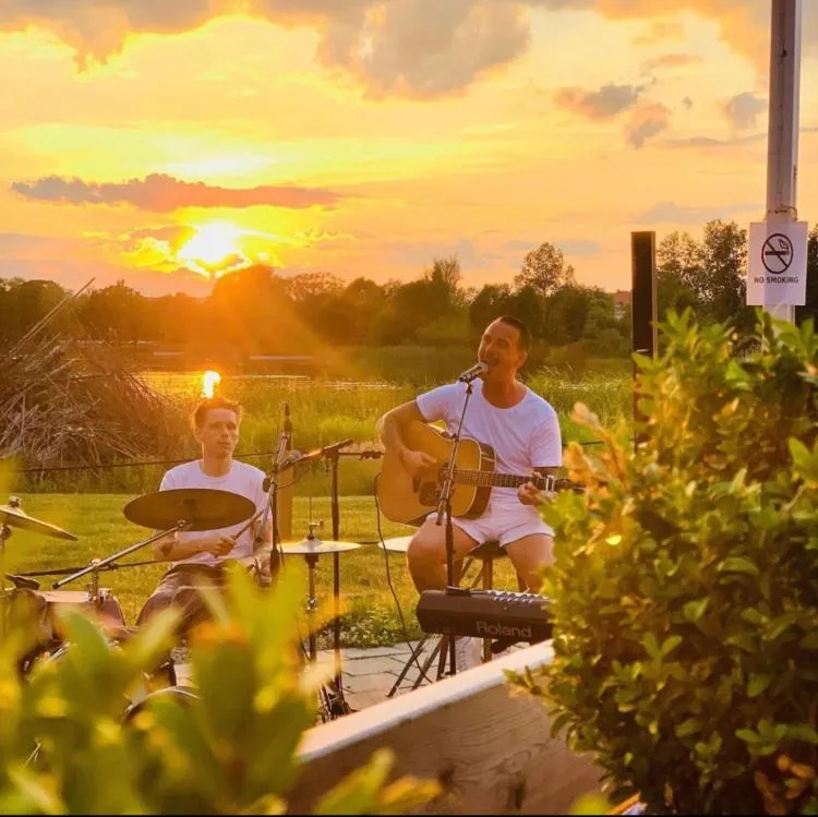 Hasse på Sjökanten Hotell & Restaurang