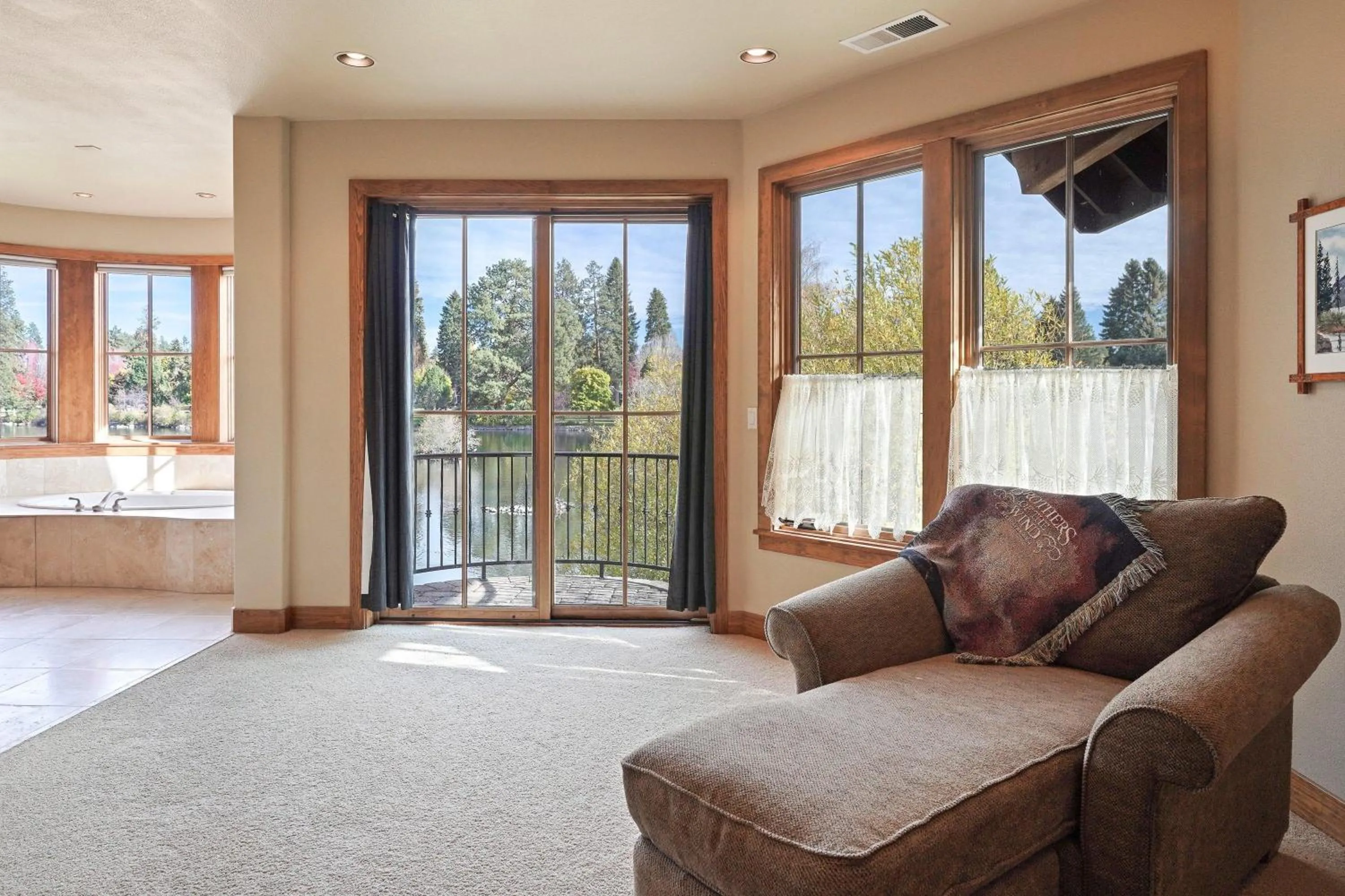 Bed in Drake Park Villa