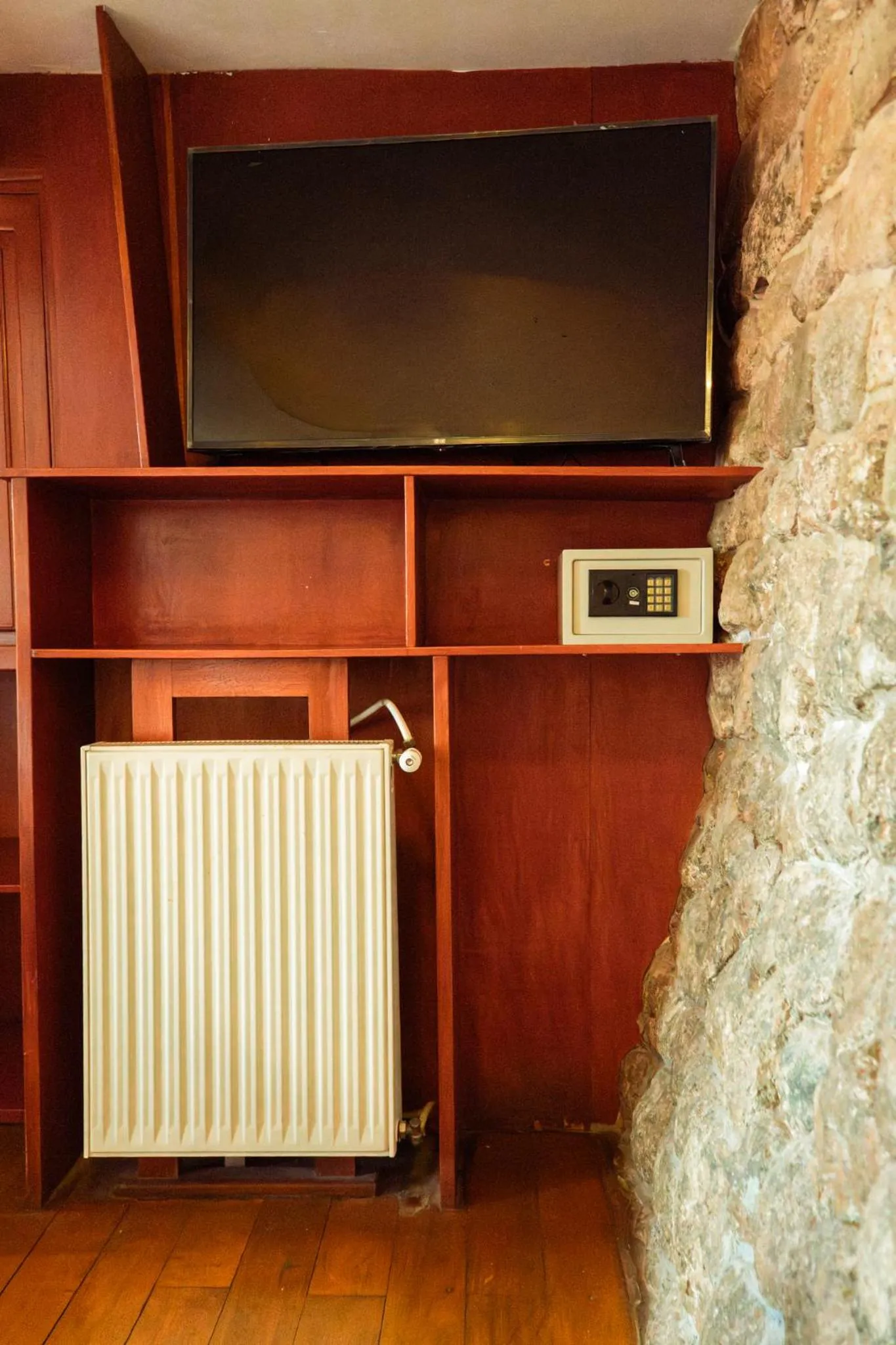 TV and multimedia in Siete Ventanas