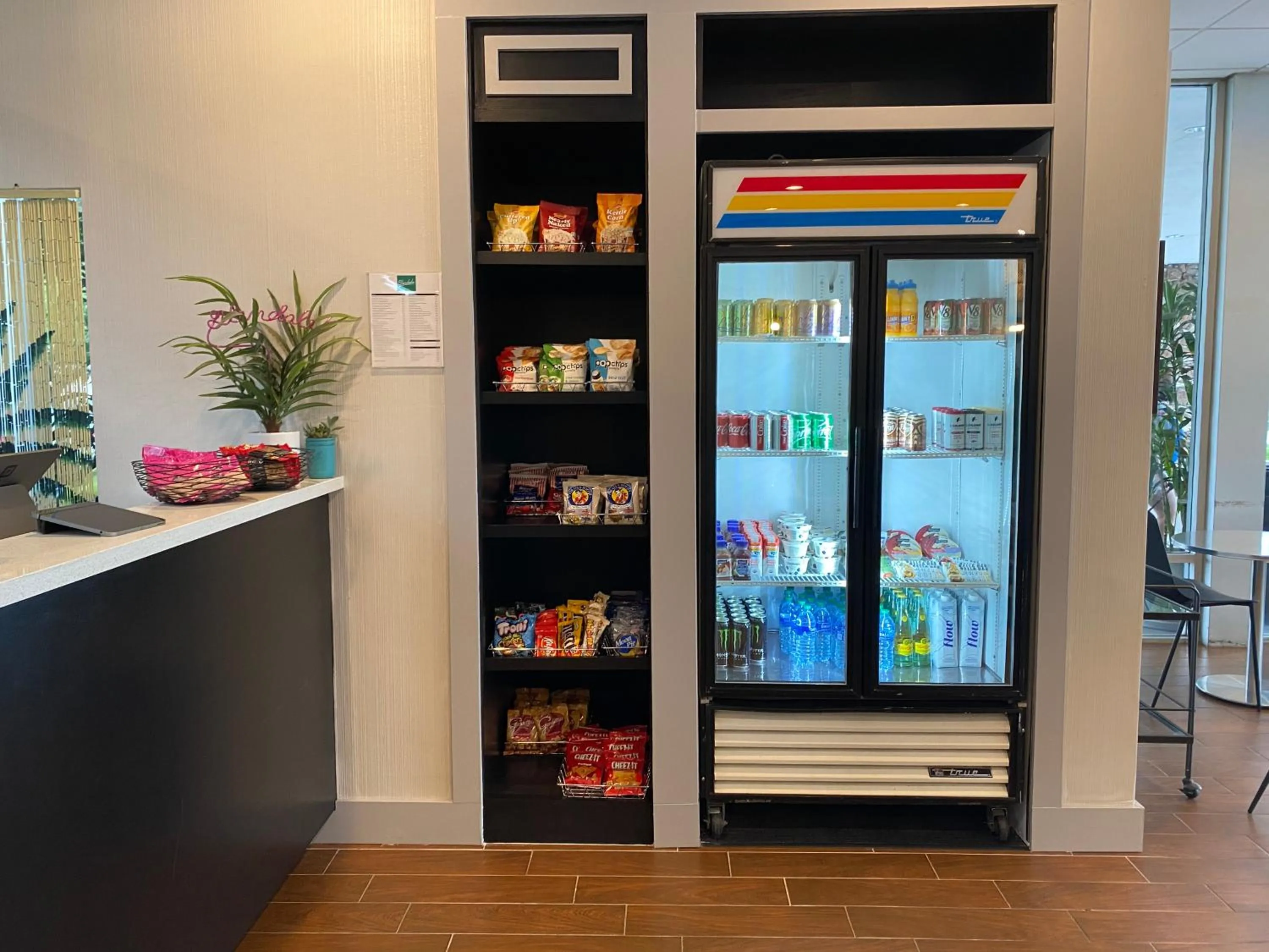 Restaurant/places to eat in Glendale Express Hotel Los Angeles