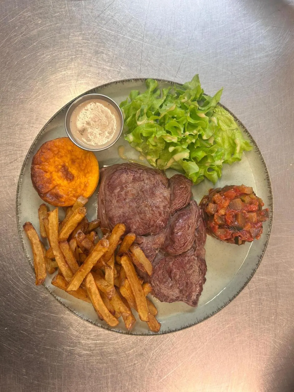 Restaurant/places to eat in Golf Resort de Digne-les-bains by Adonis