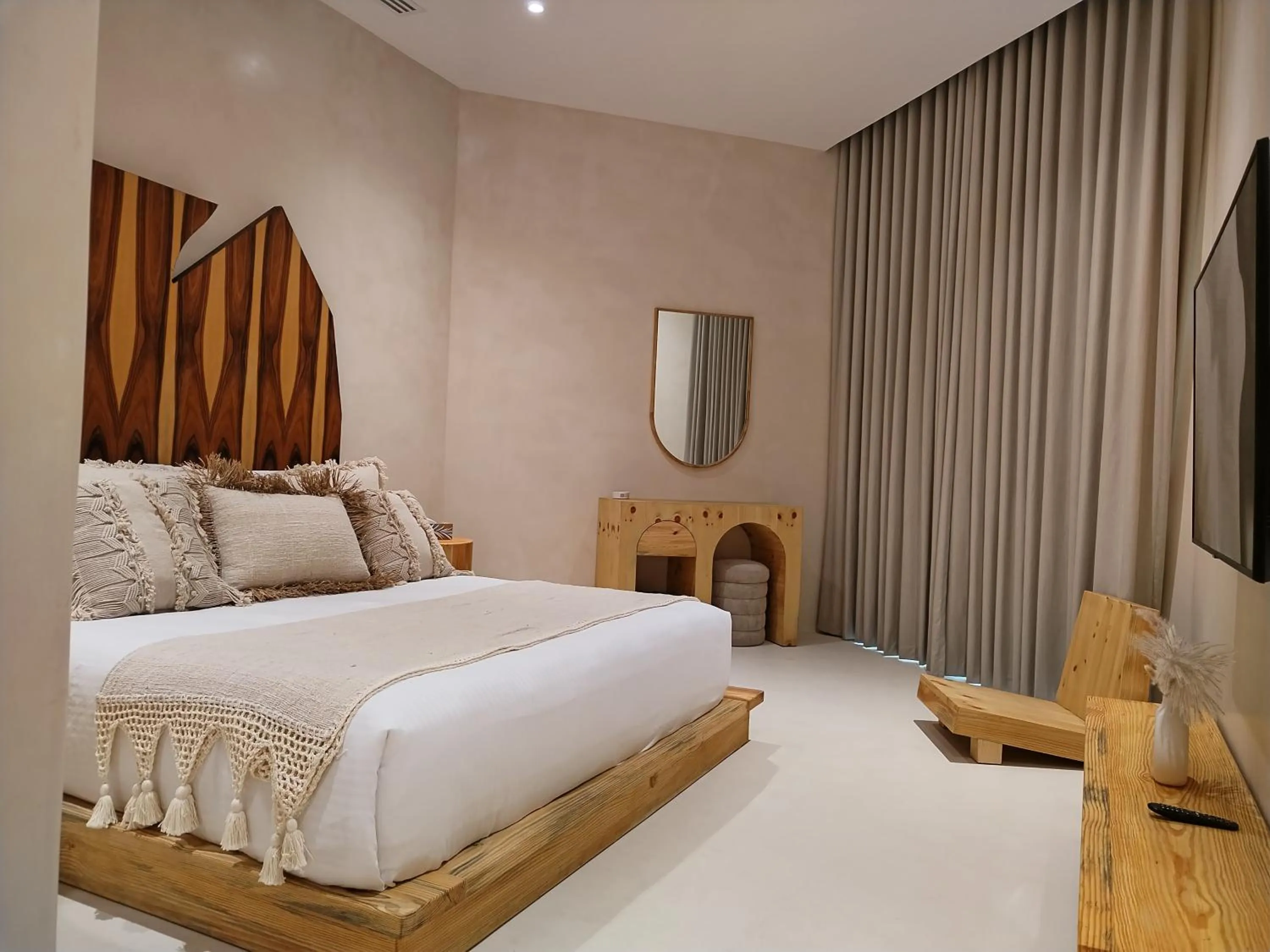 Bedroom, Bed in Umm Al Quwain Beach Hotel