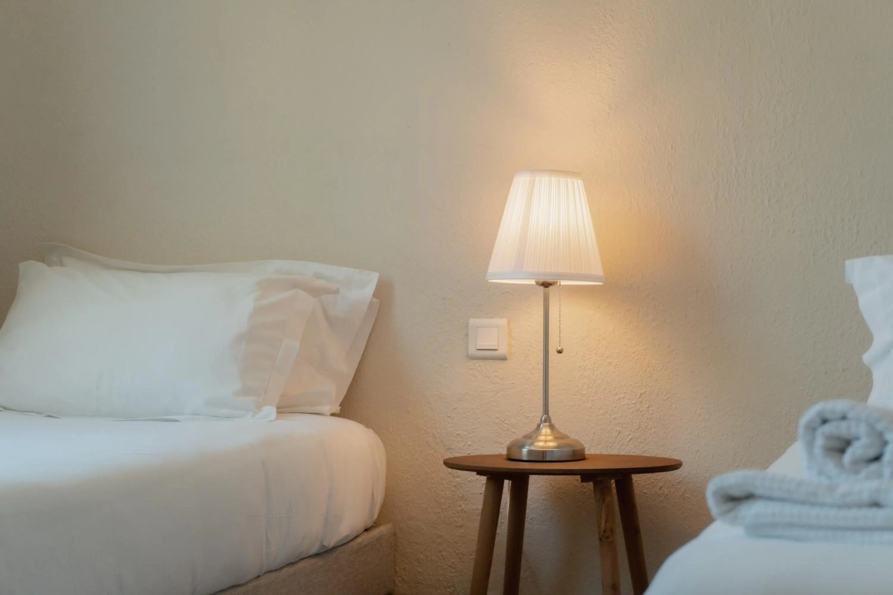 Bed in Hôtel Les Magnanarelles