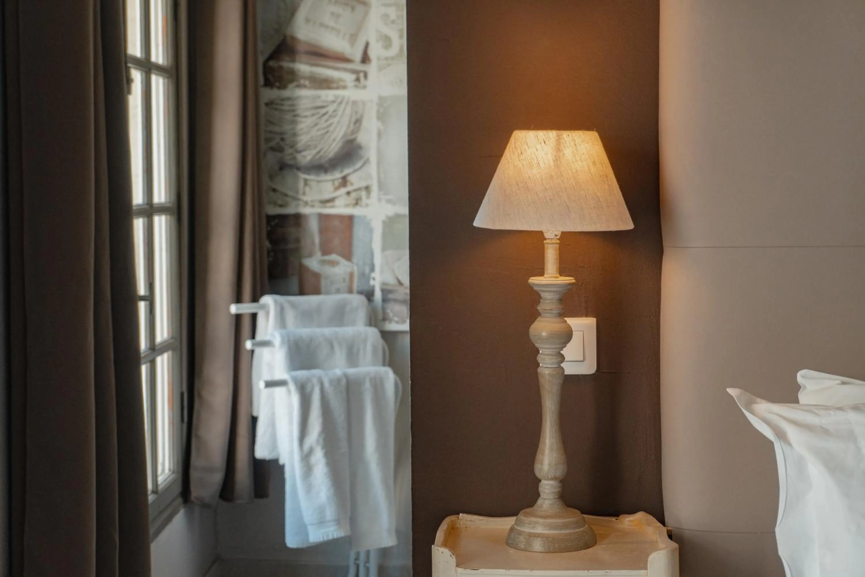 Bed in Hôtel Les Magnanarelles