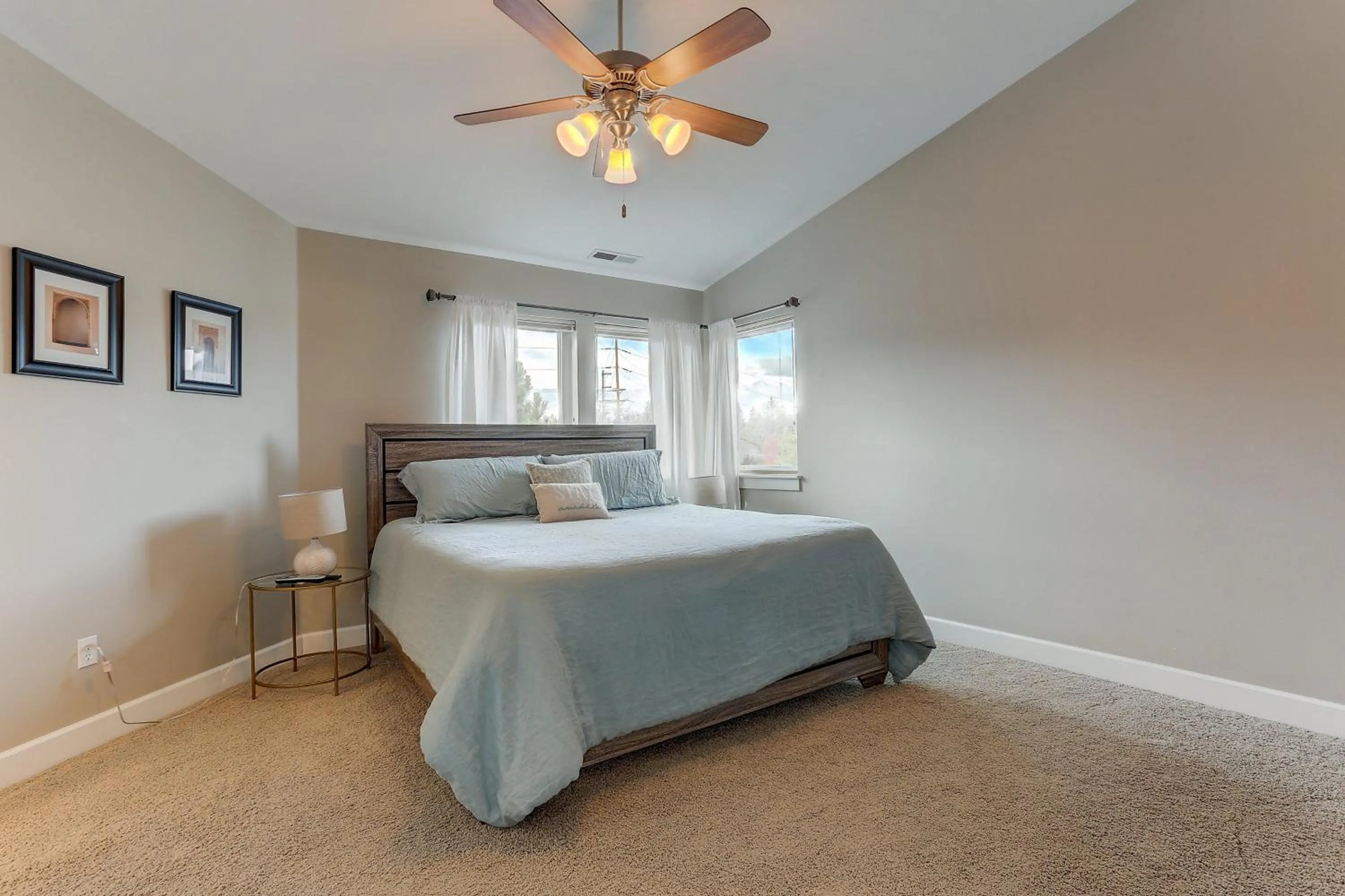 Bed in Vantage Point