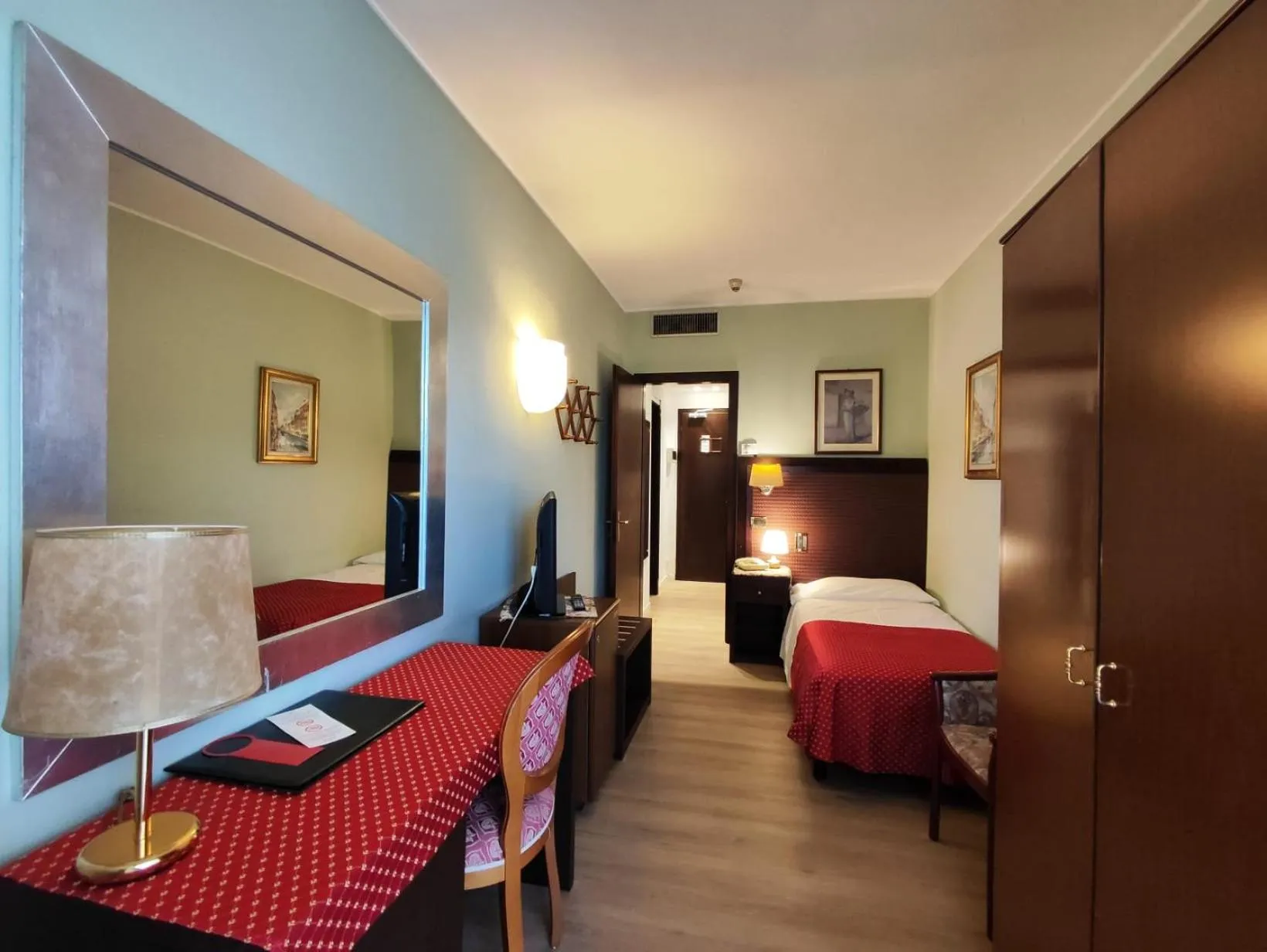 Bed in Hotel Petrarca Terme