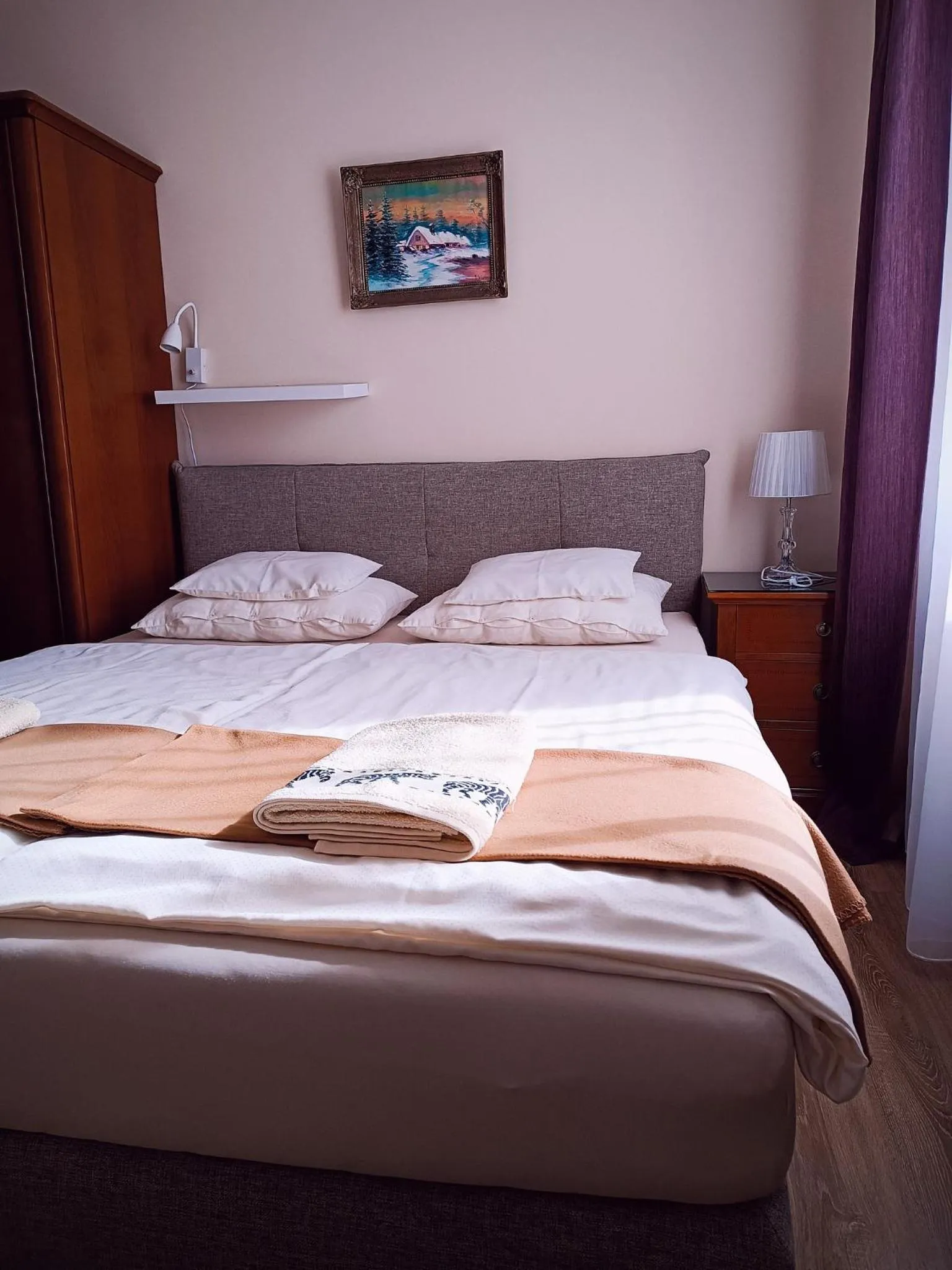 Bed in Szilvia Panzió Gyomaendrőd