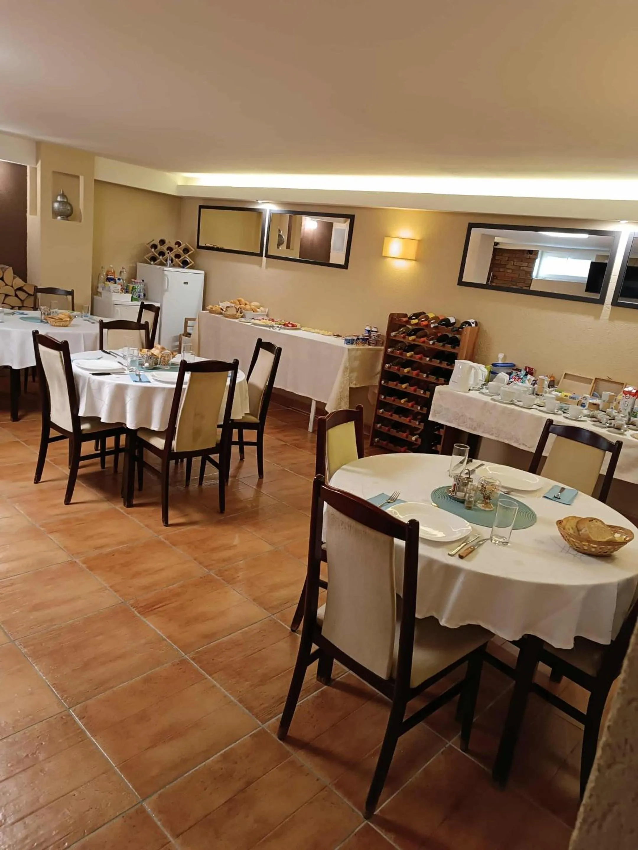 Restaurant/places to eat in Szilvia Panzió Gyomaendrőd