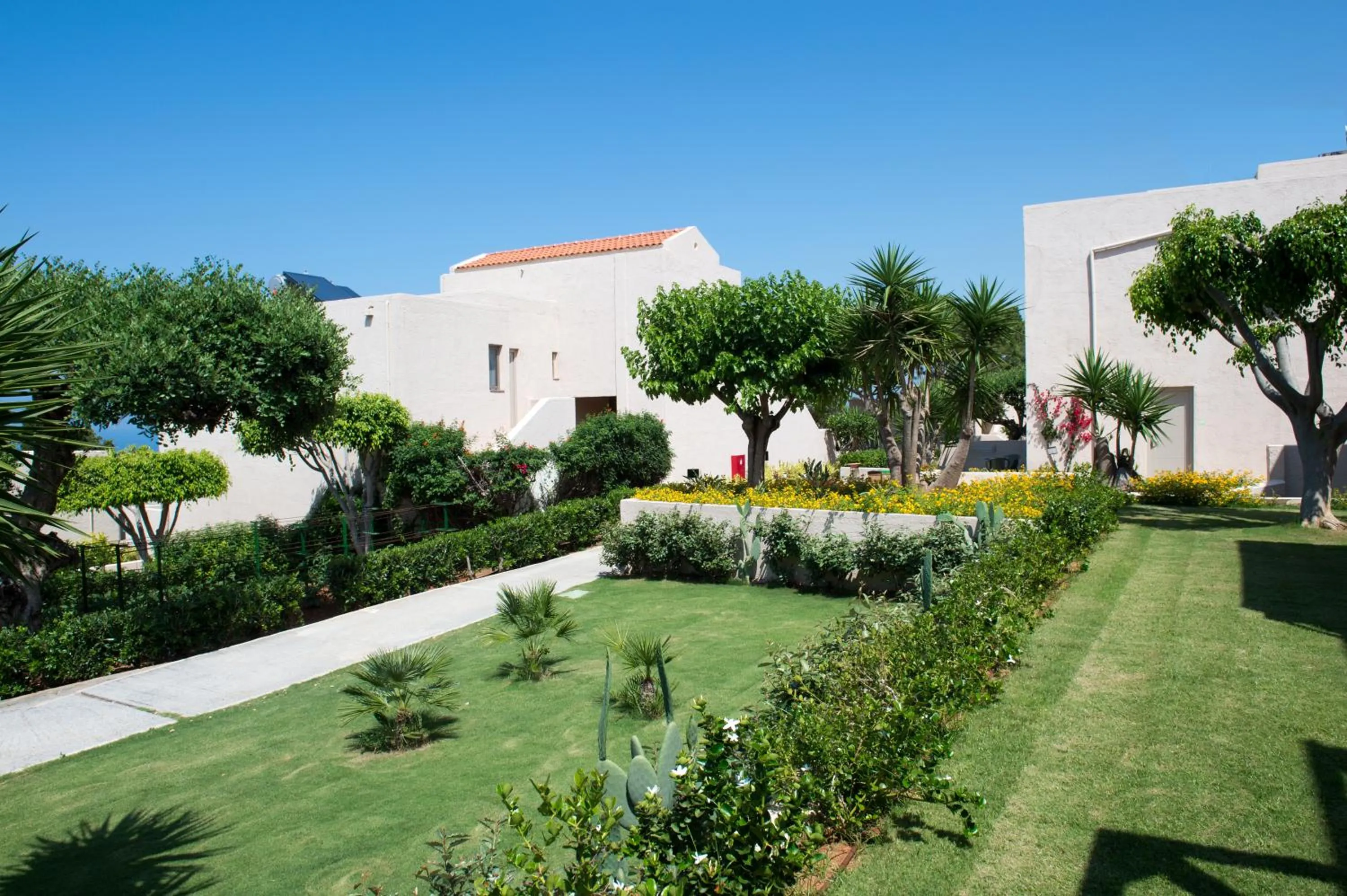 Garden in Sundance Apartments & Suites