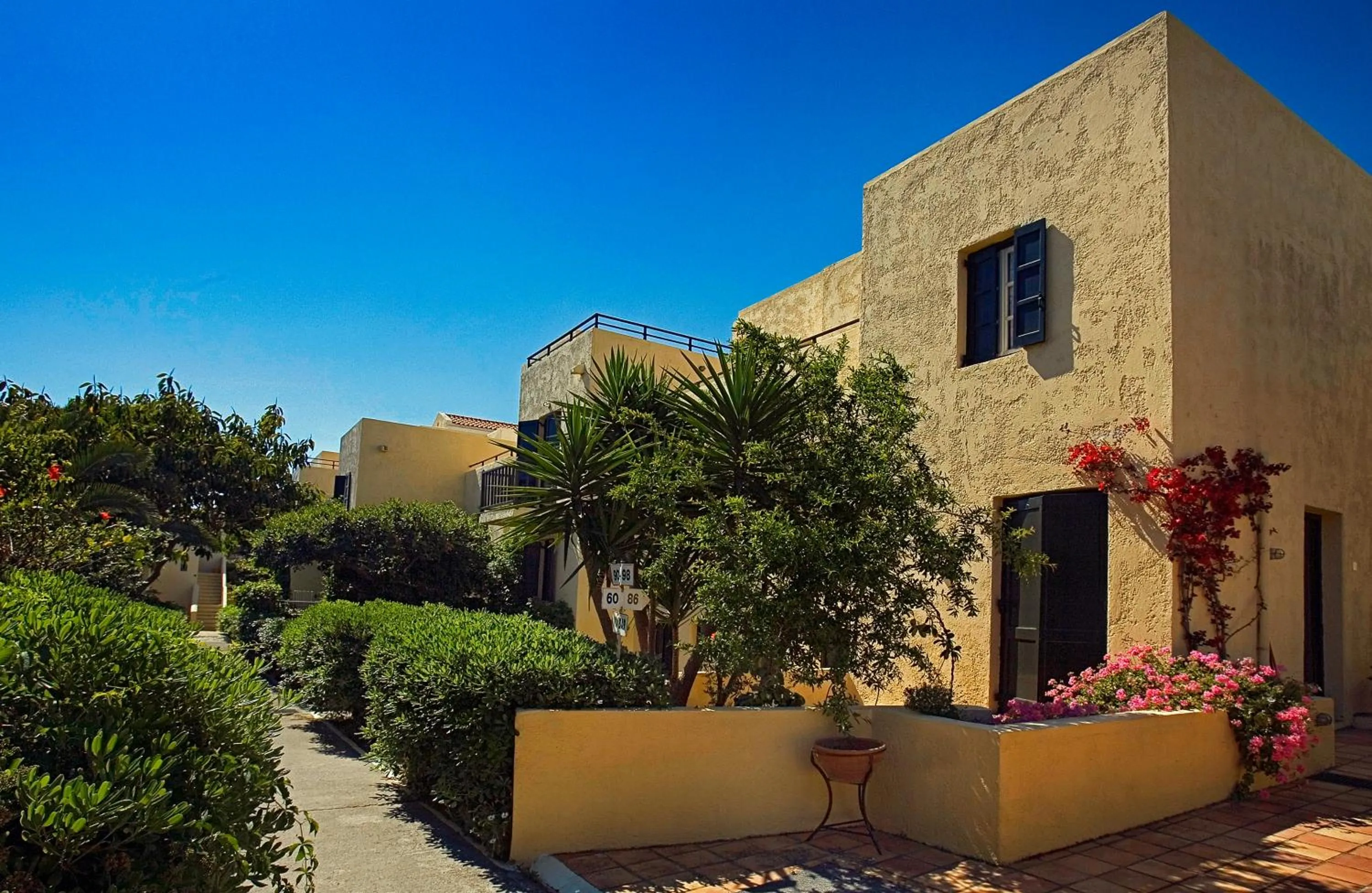 Garden in Sundance Apartments & Suites