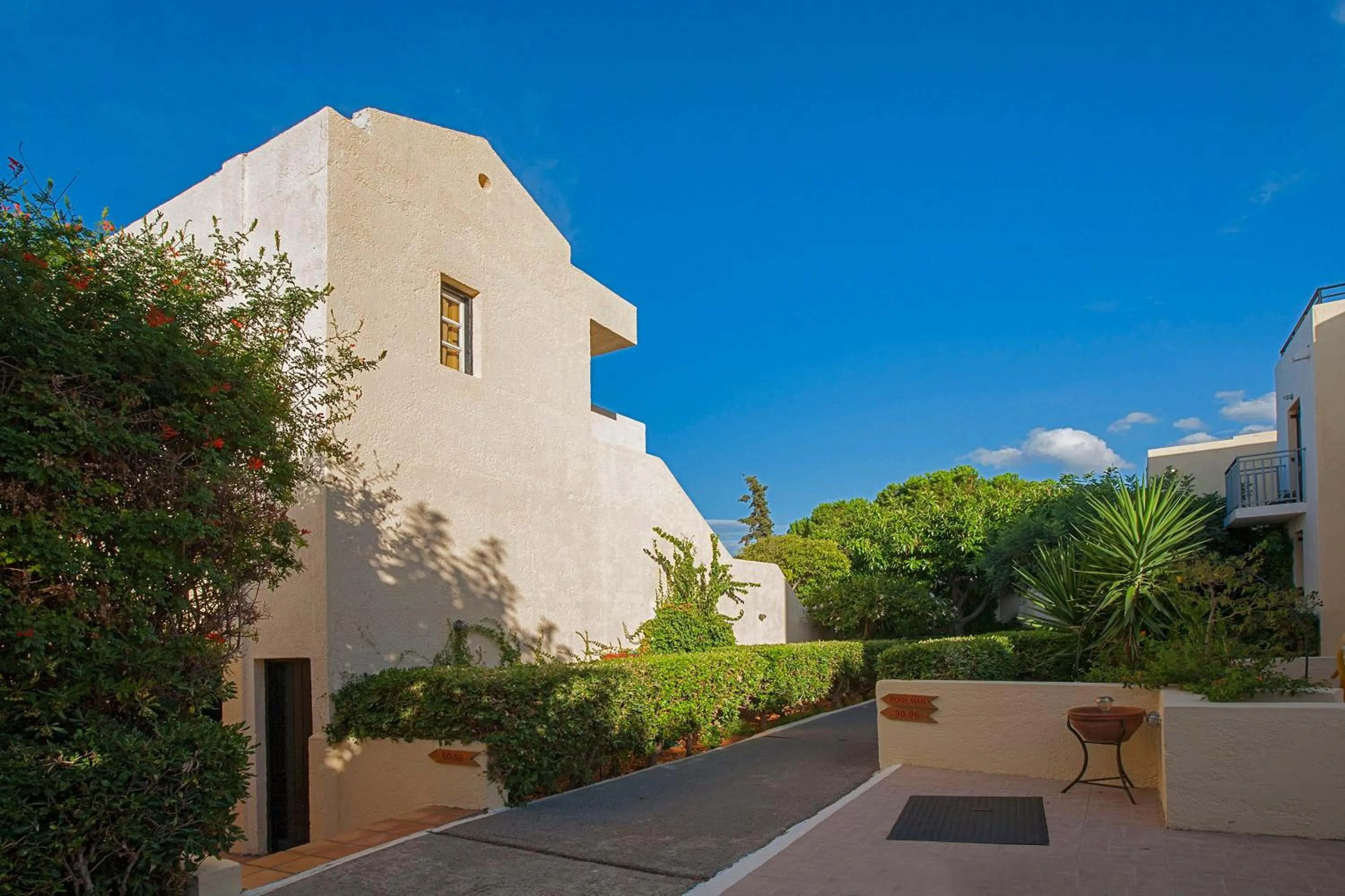 Garden in Sundance Apartments & Suites