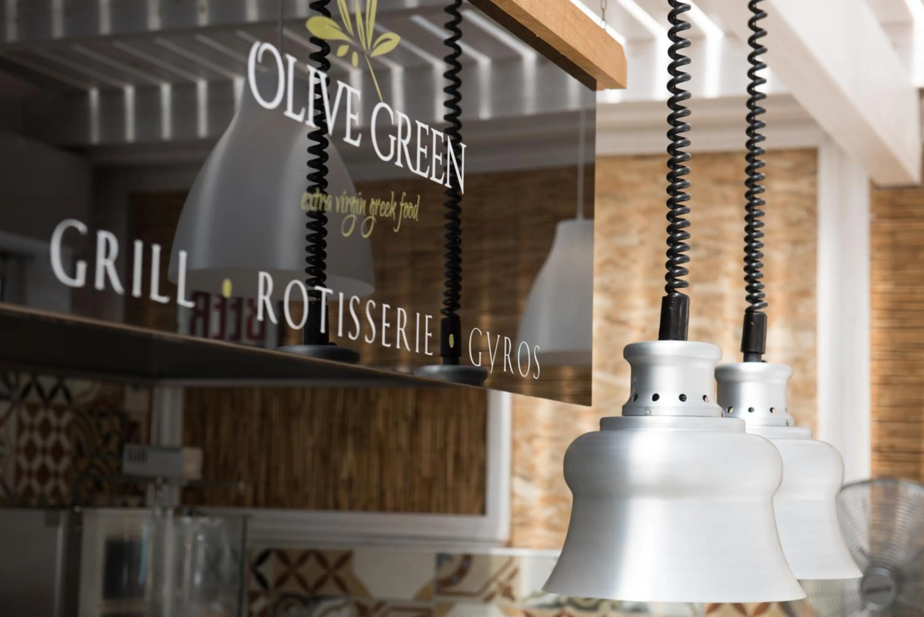 Restaurant/places to eat in Sundance Apartments & Suites