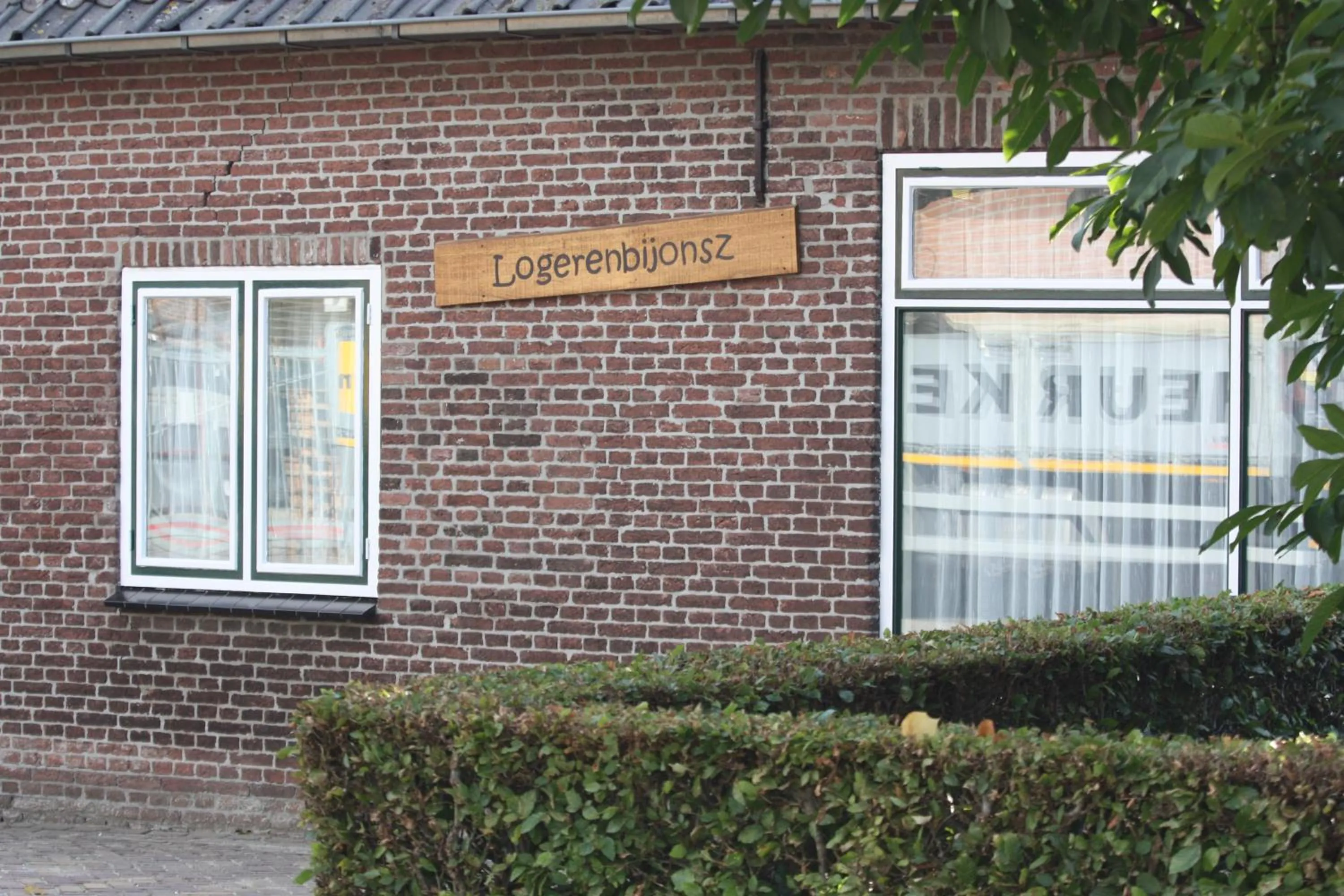 Property building in Logerenbijonsz