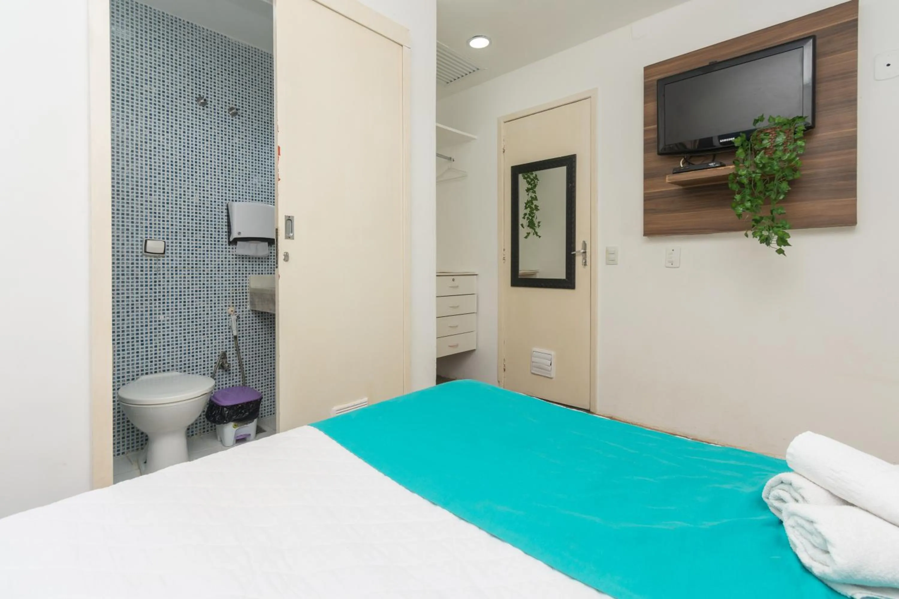 Photo of the whole room, Bed in Bamboo Rio Hostel