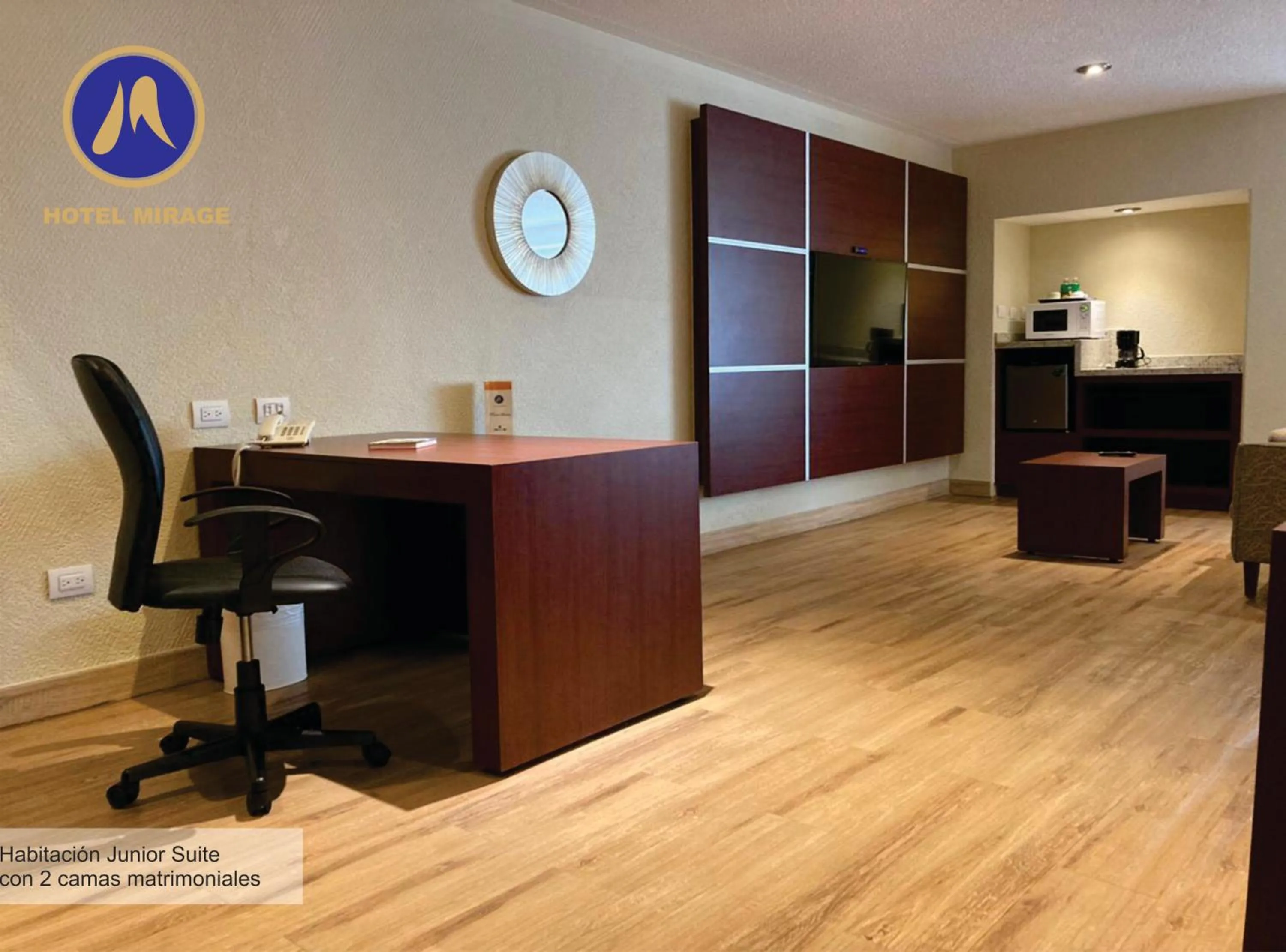 TV and multimedia in Hotel Mirage - Centro Histórico de Querétaro