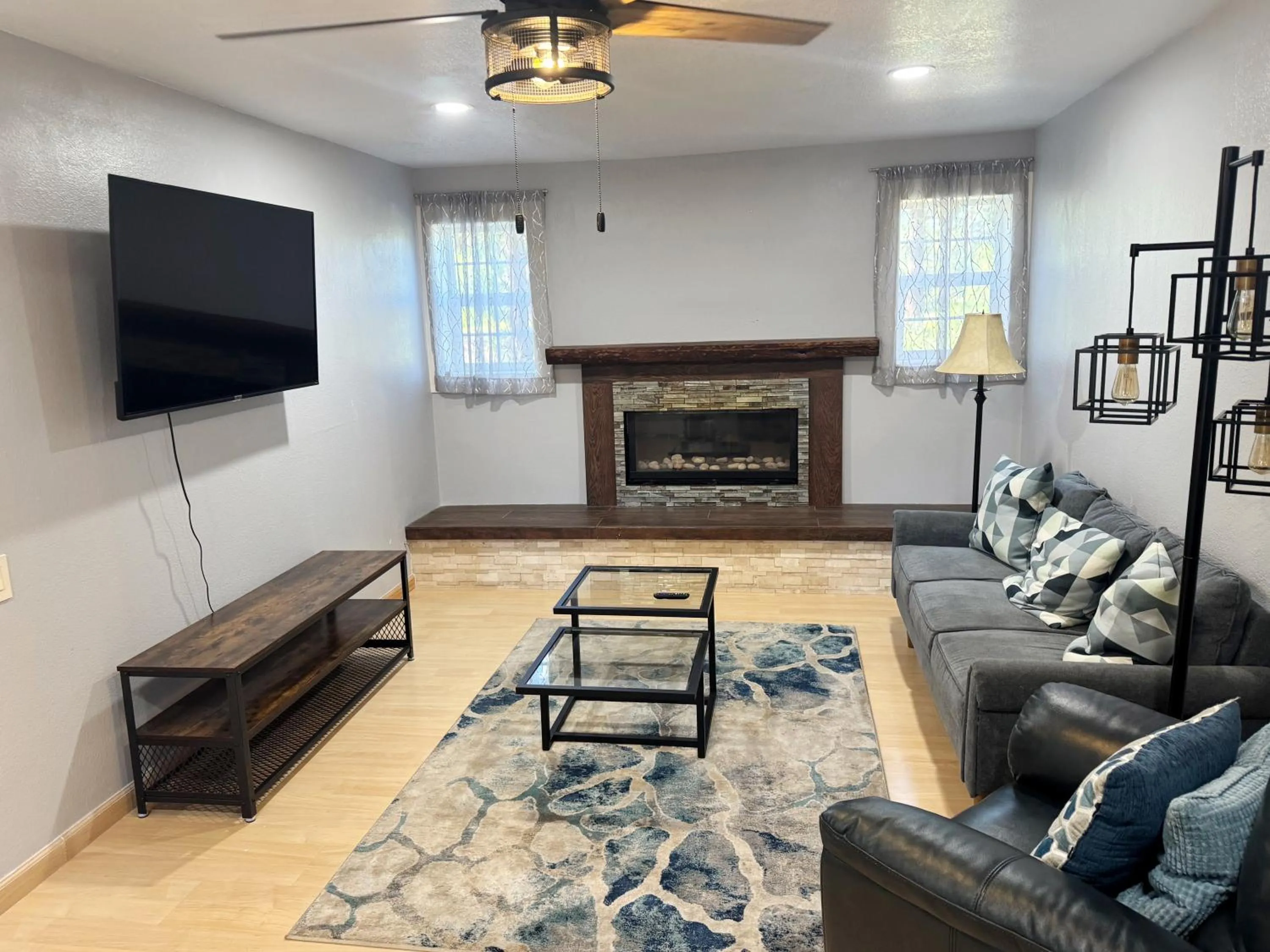 Living room in The Jeffrey Hotel