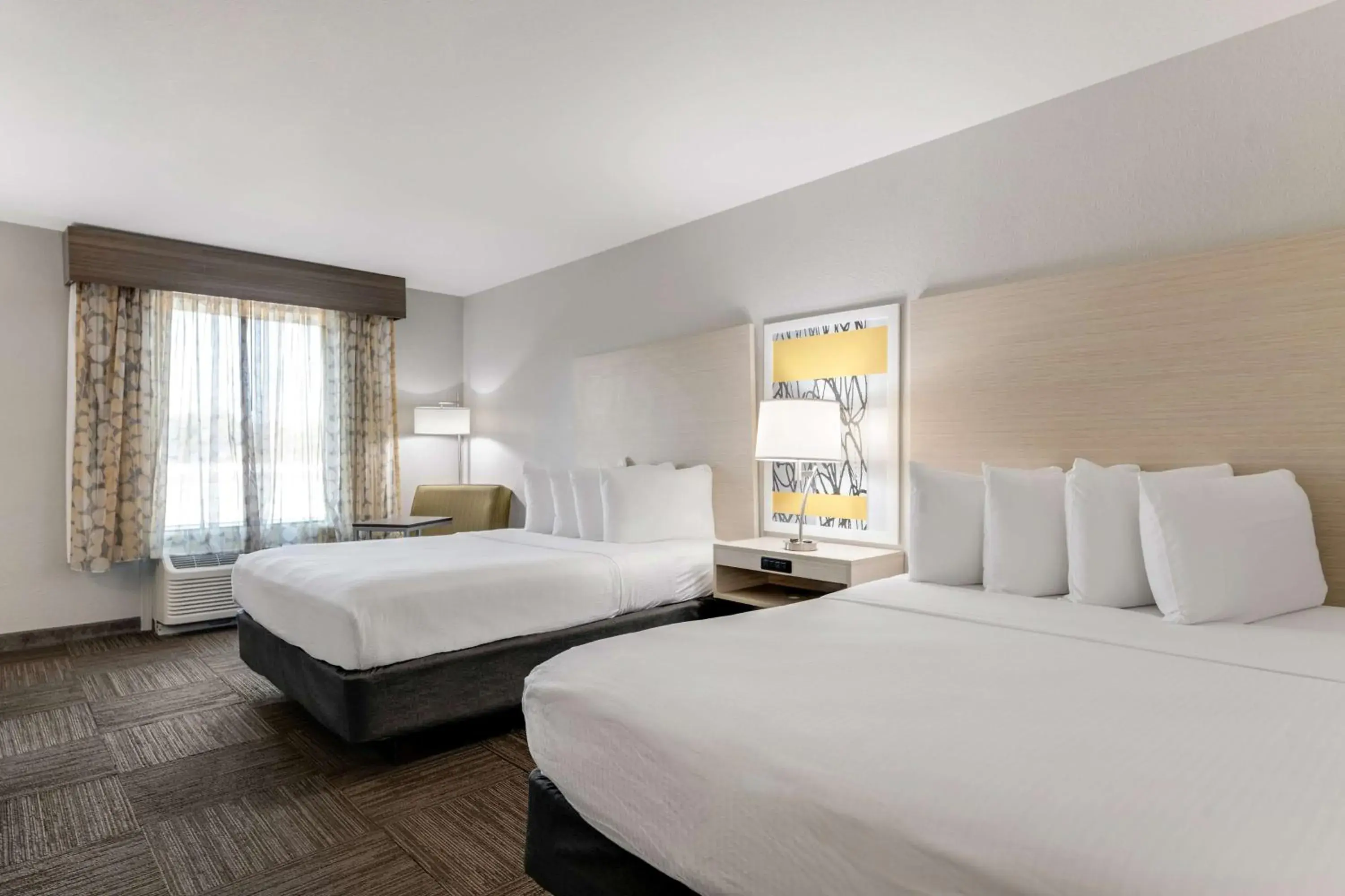 Queen Room with Two Queen Beds - Disability Access/Non-Smoking in Best Western Auburndale Inn & Suites Queen Room with Two Queen Beds - Disability Access/Non-Smoking in Best Western Auburndale Inn & Suites