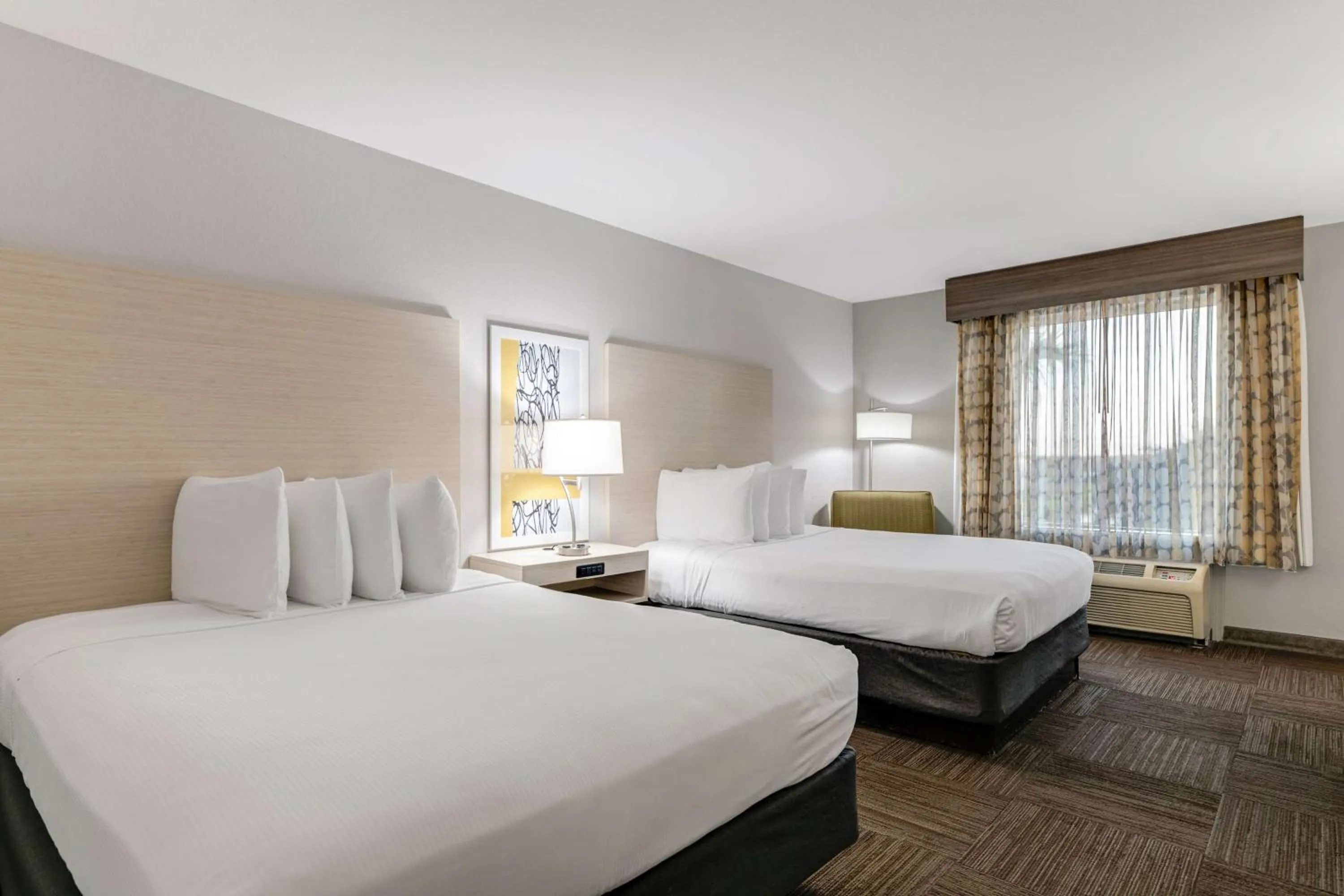 Bedroom, Bed in Best Western Auburndale Inn & Suites