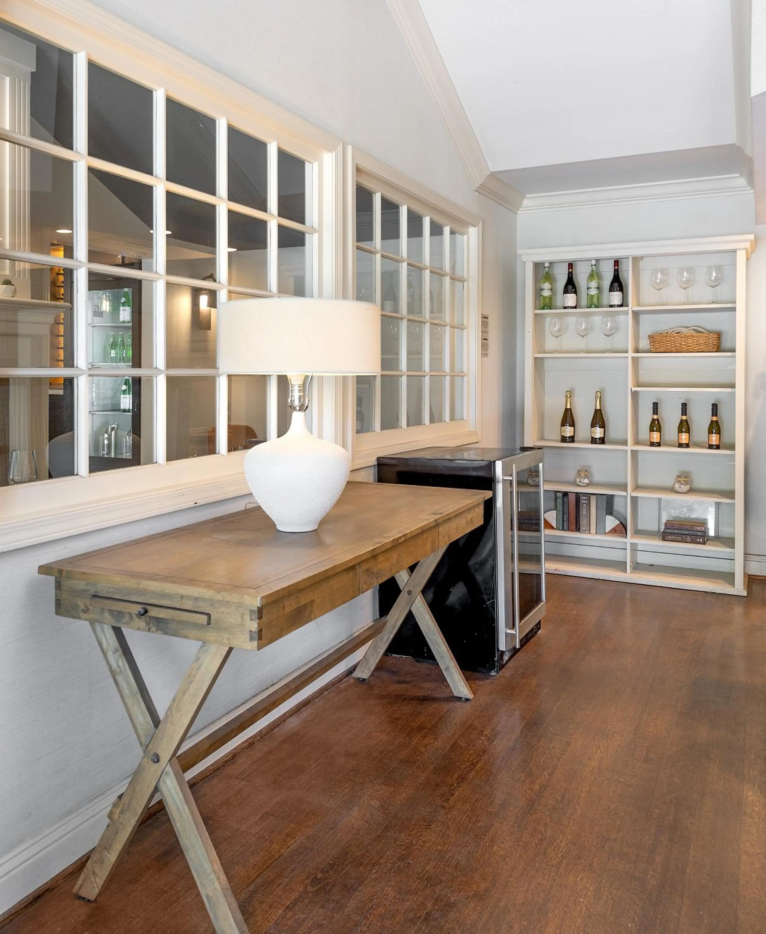 Lobby or reception in Pelican Inn & Suites