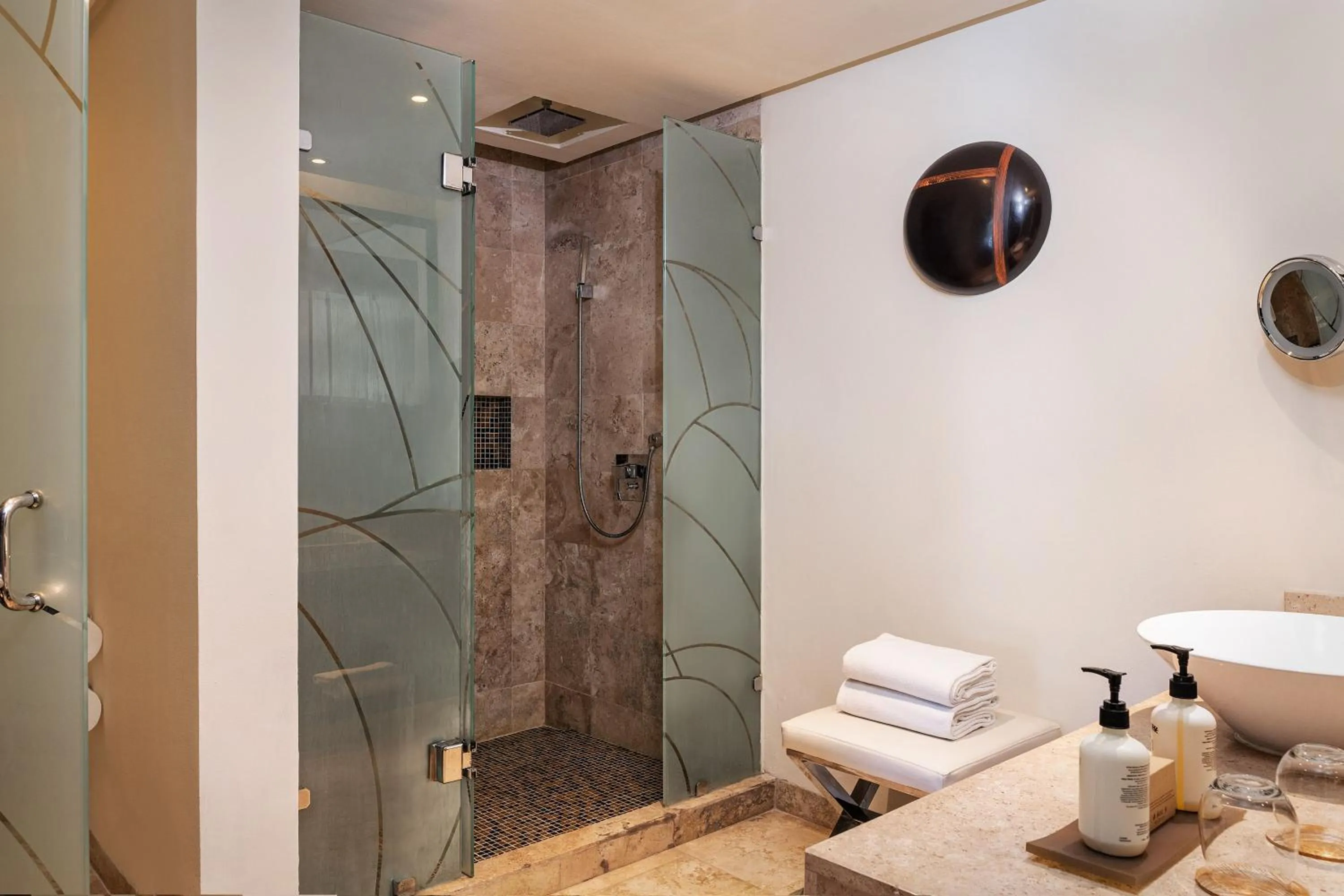 Shower in Paradisus Playa del Carmen - Riviera Maya