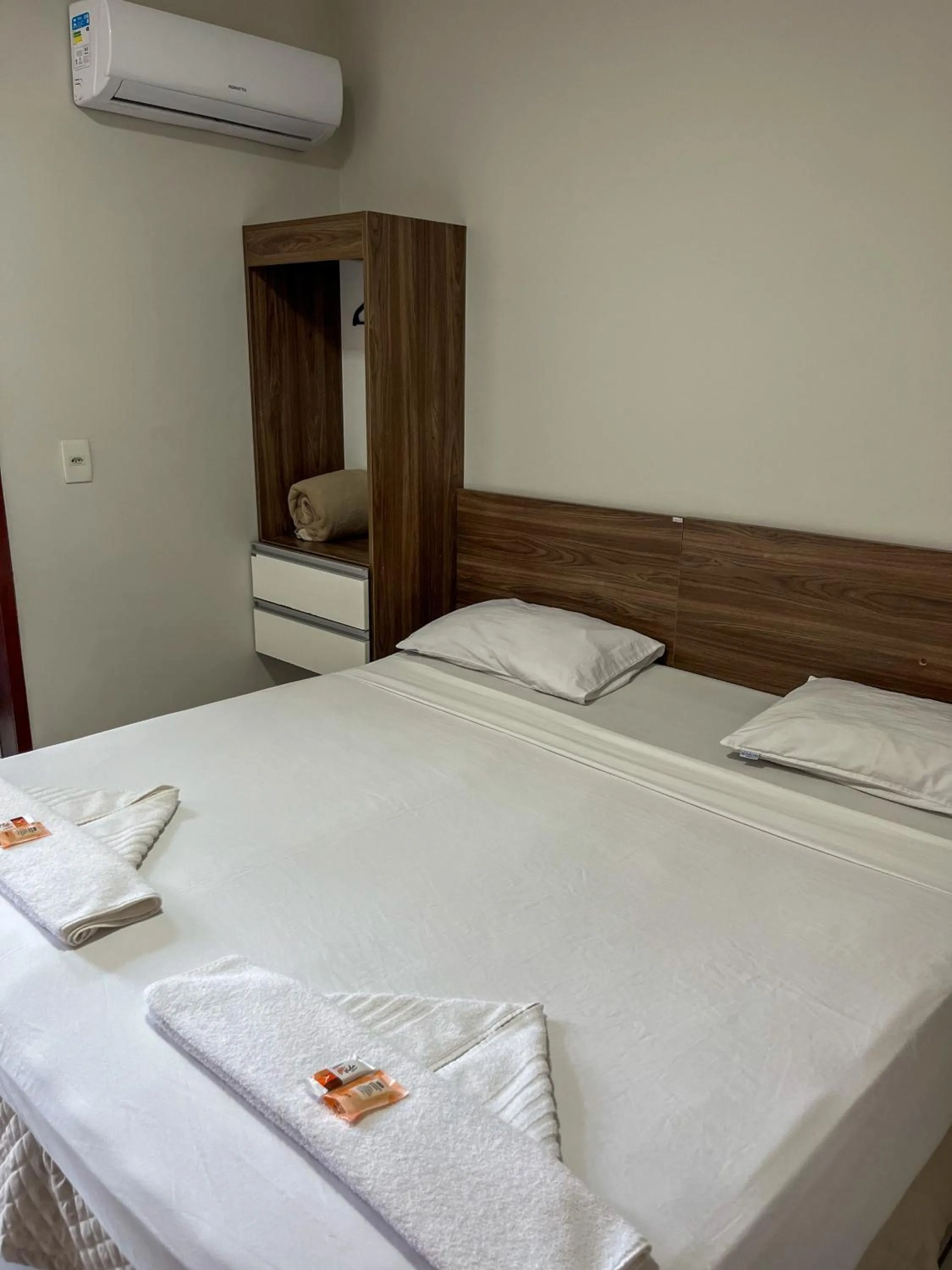 locker, Bed in Pousada Arco Iris Fortaleza