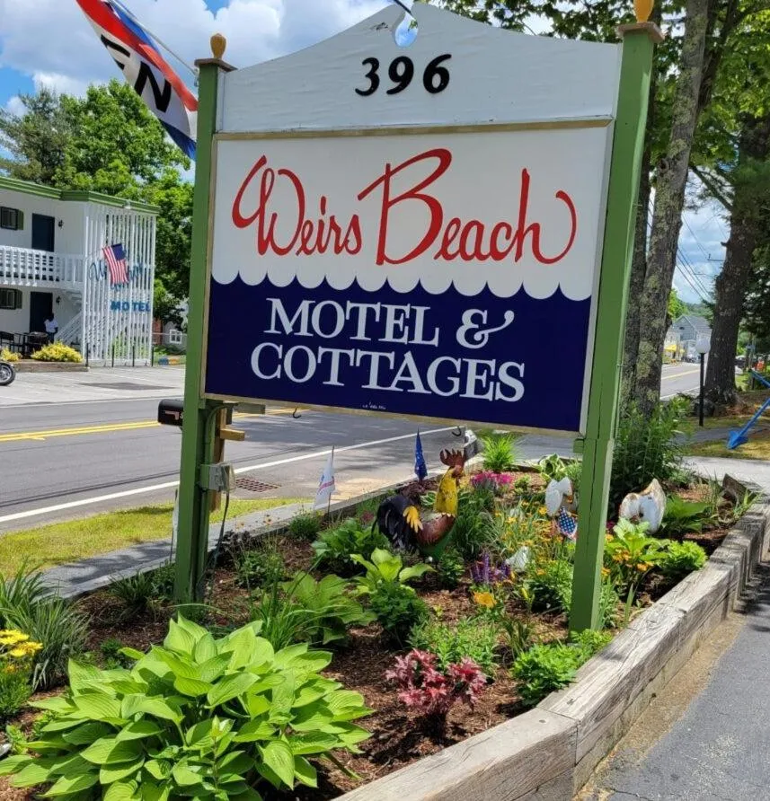 Property building in Weirs Beach Motel & Cottages