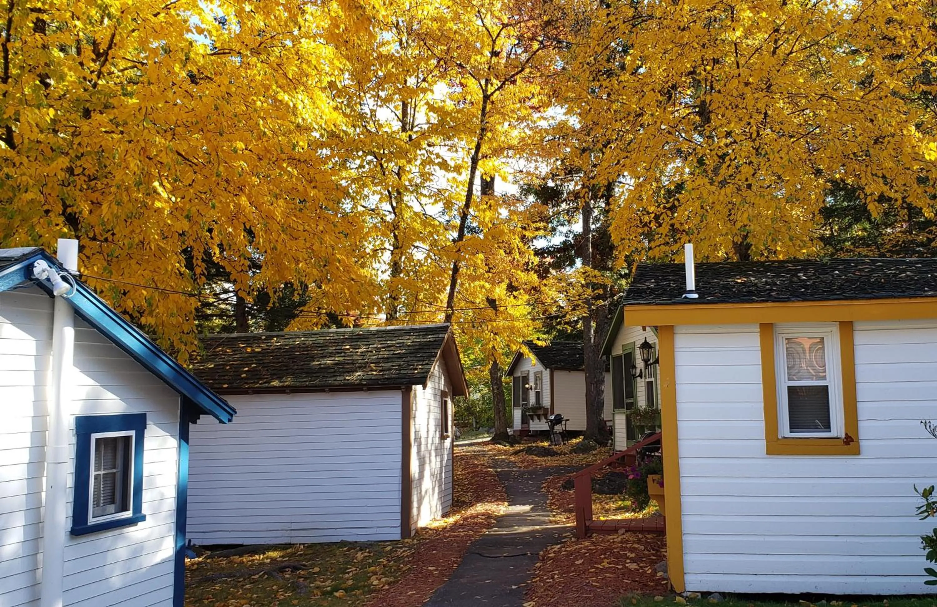Property building in Weirs Beach Motel & Cottages