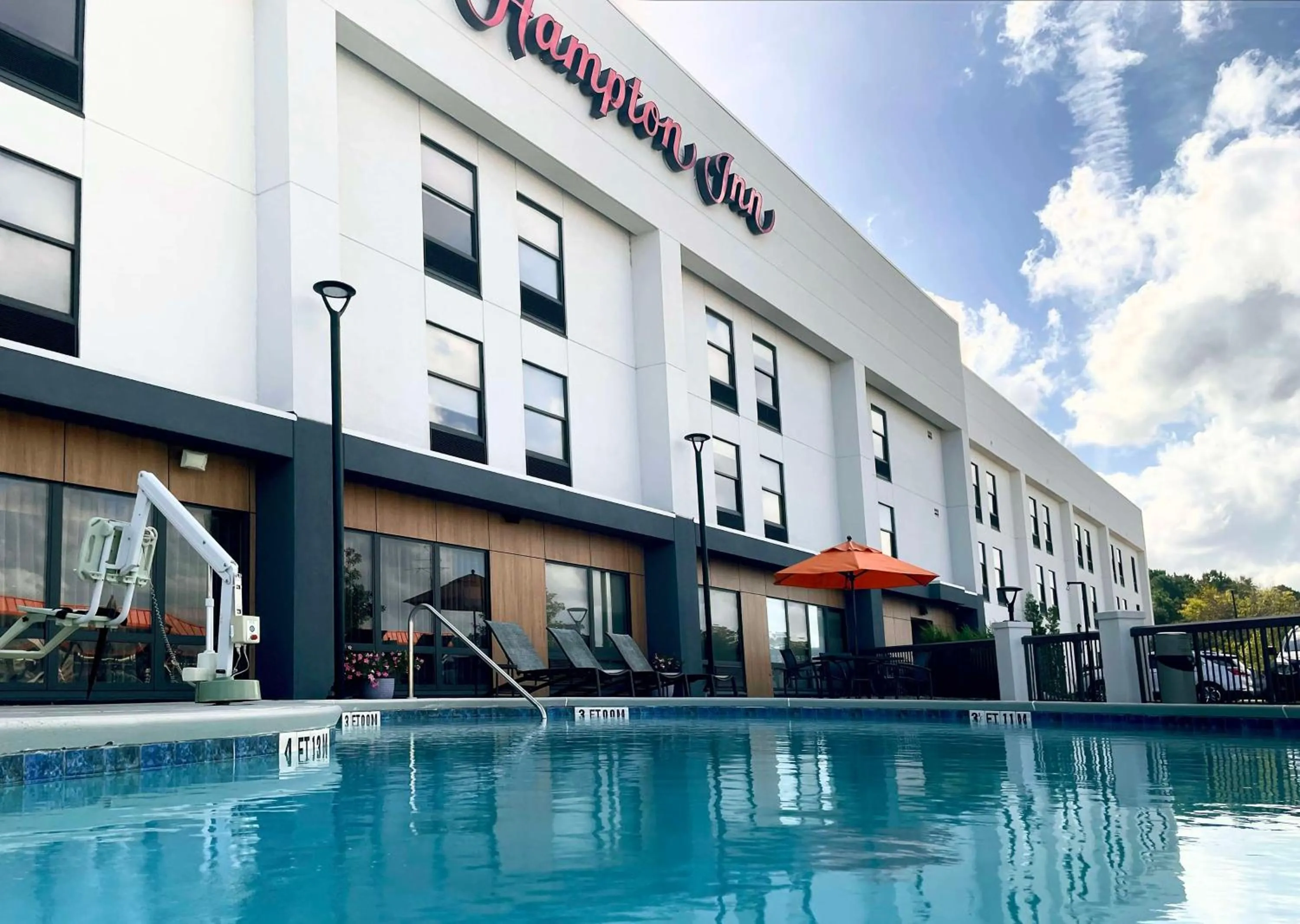 Pool view in Hampton Inn Santee-I-95