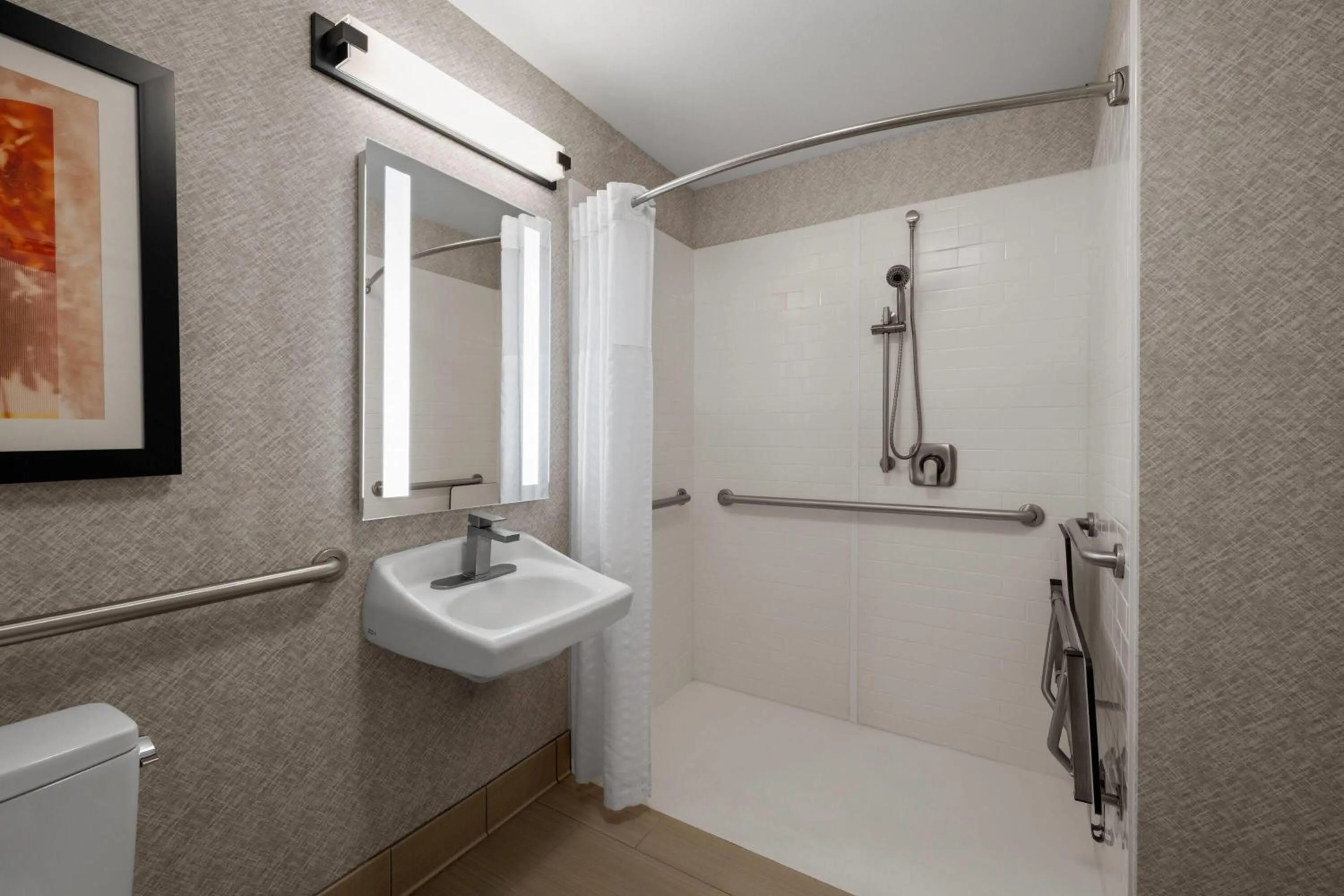 Shower in La Quinta by Wyndham Paso Robles
