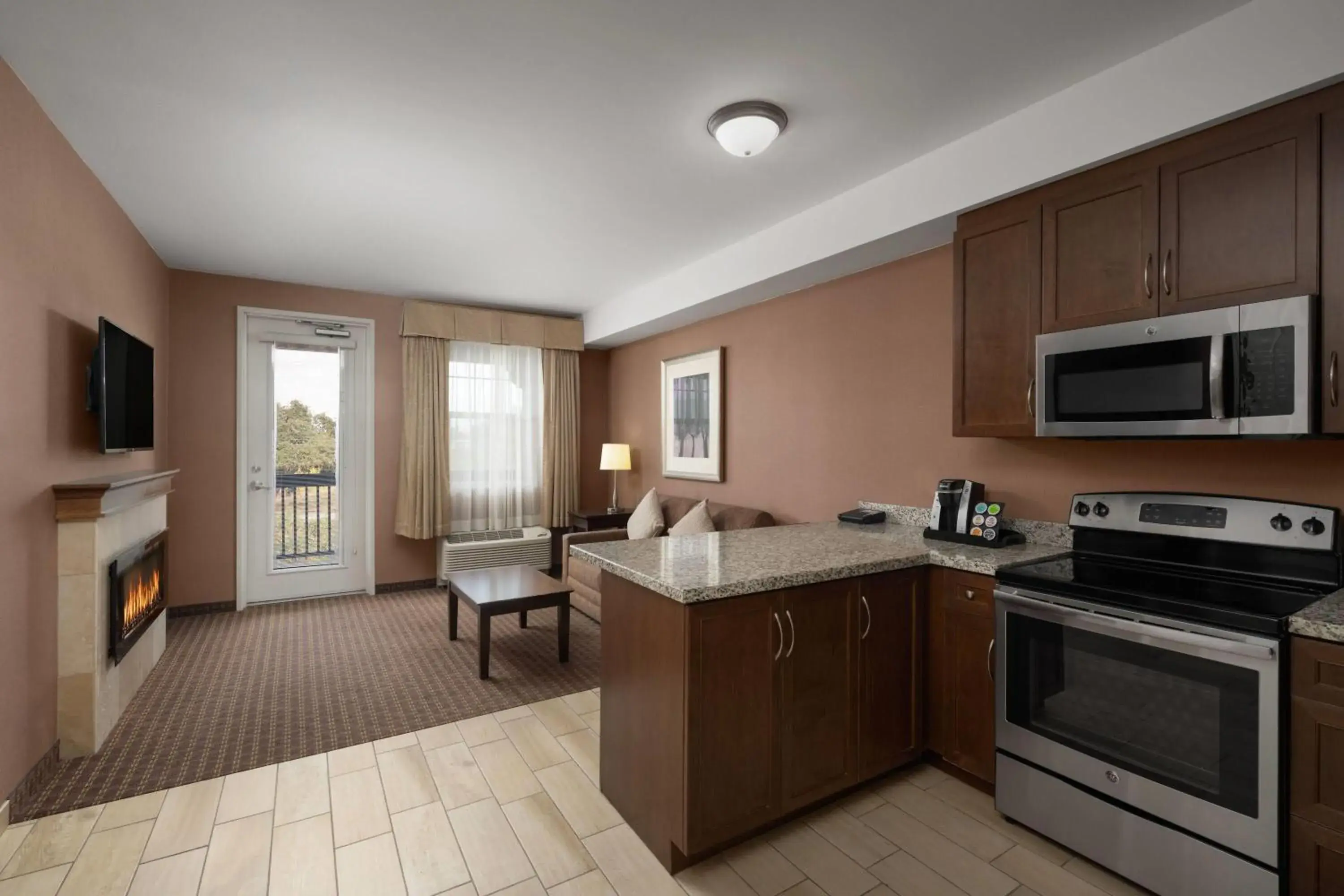 Two-Bedroom King Suite with Balcony - Non-Smoking in La Quinta by Wyndham Paso Robles Two-Bedroom King Suite with Balcony - Non-Smoking in La Quinta by Wyndham Paso Robles