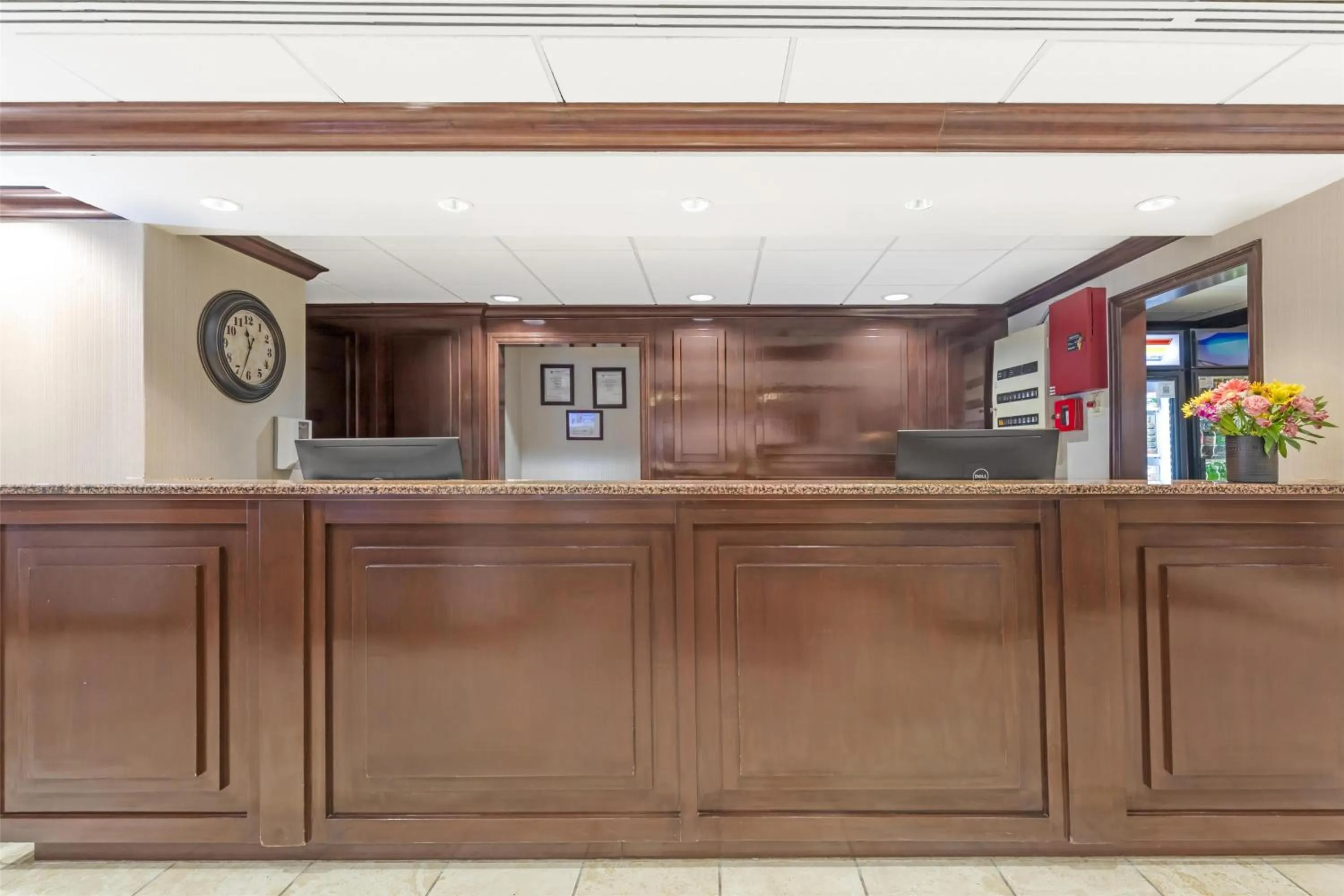 Lobby or reception in Best Western Dulles Airport Inn