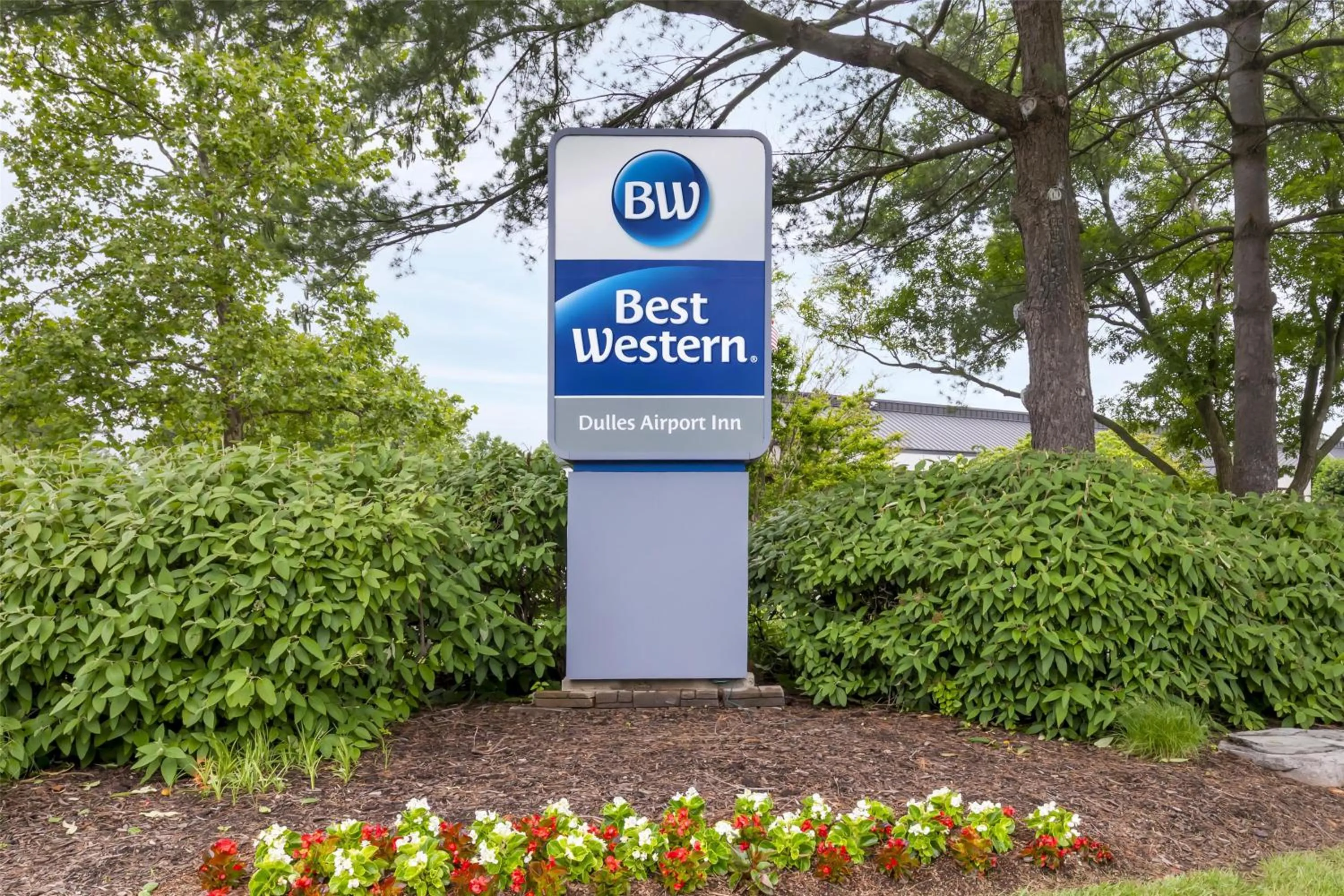 Property building in Best Western Dulles Airport Inn