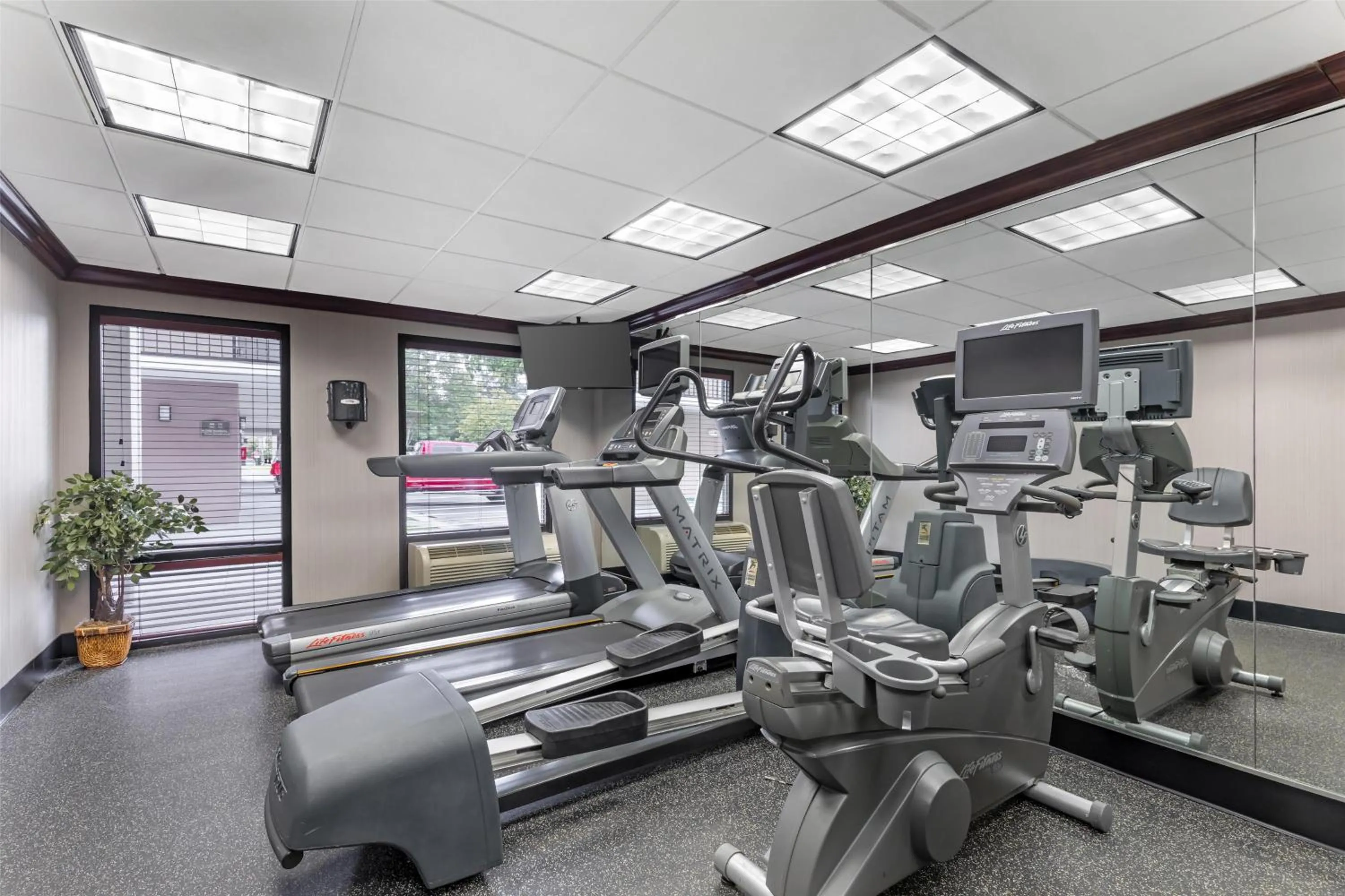 Fitness centre/facilities in Best Western Dulles Airport Inn