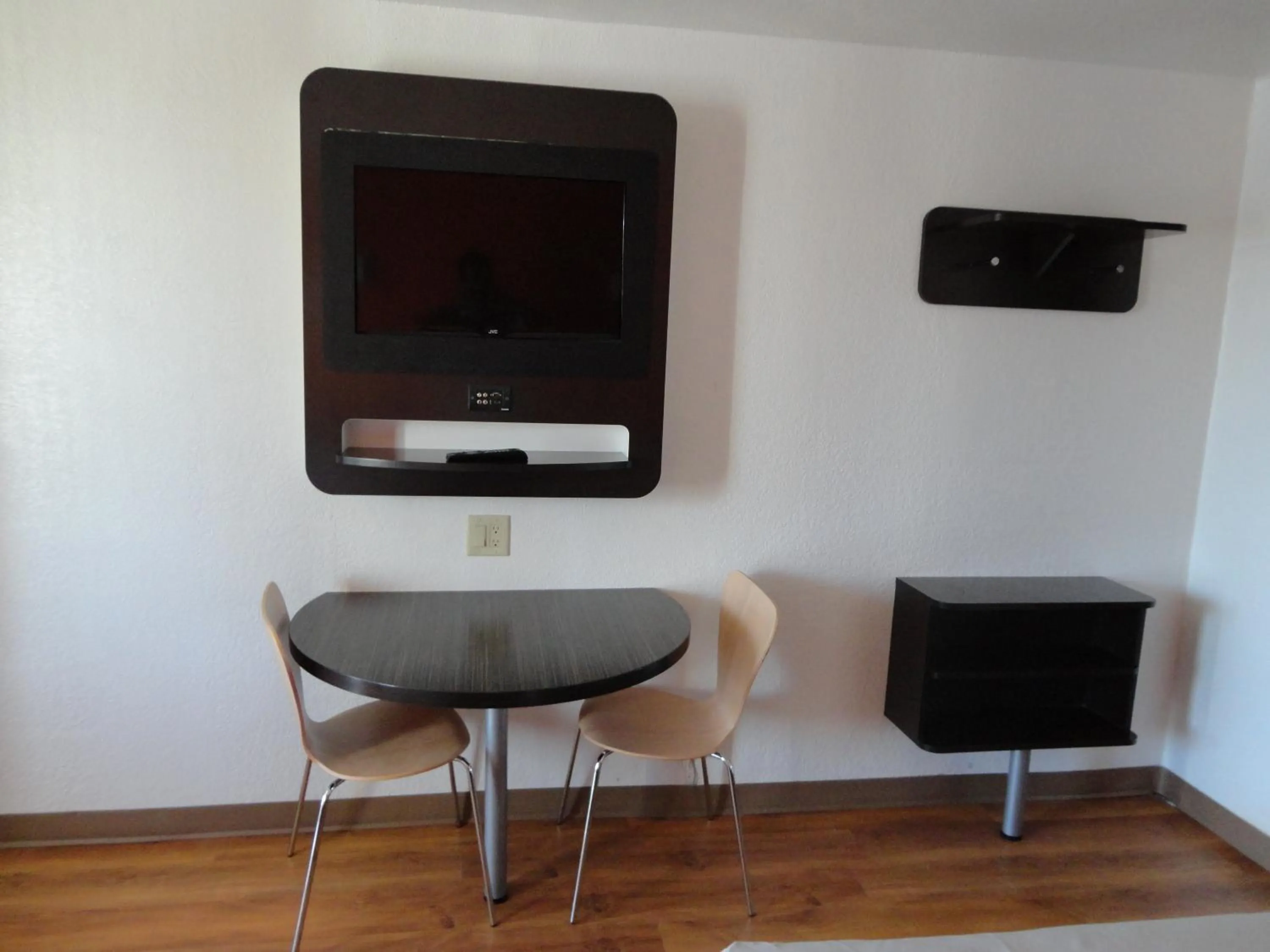 Bedroom in Motel 6-Round Rock, TX