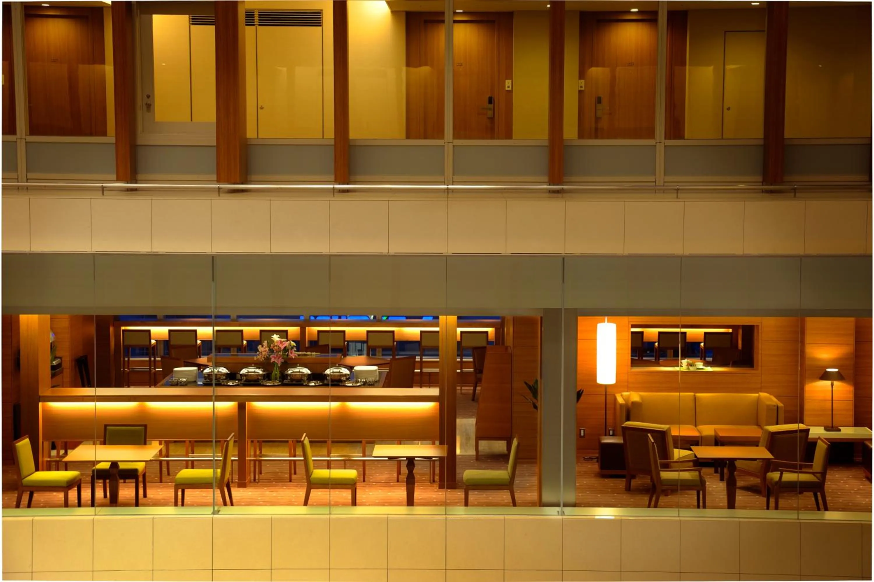 Lounge or bar in Hotel Associa Shin-Yokohama