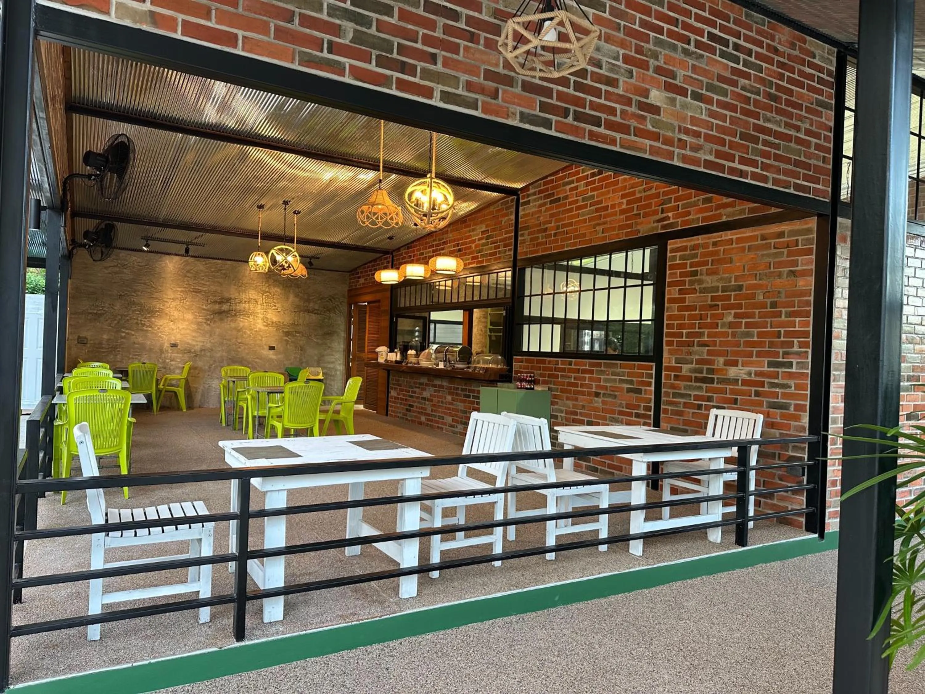 Restaurant/places to eat in The Stage-Koh Chang