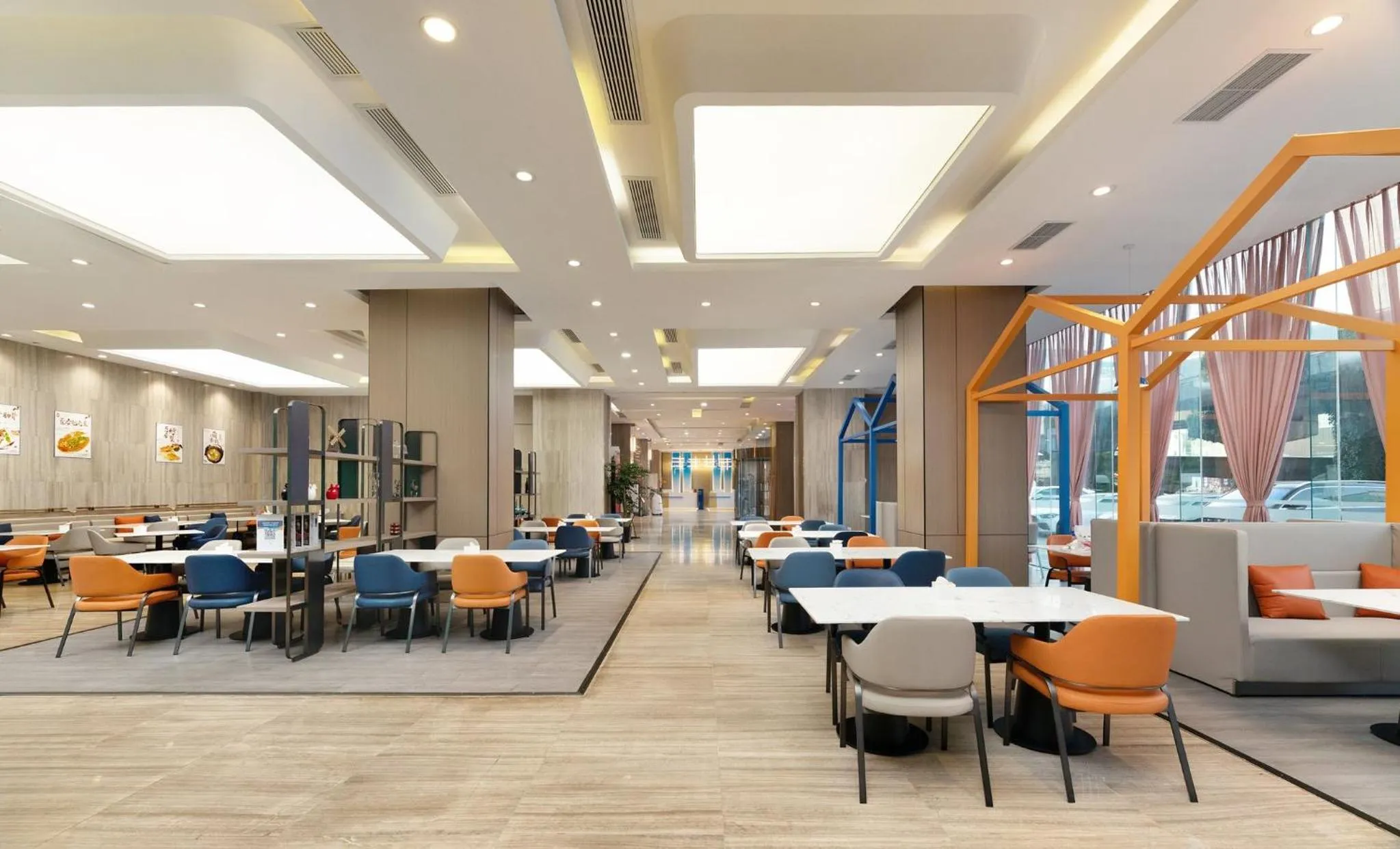 Restaurant/places to eat in Holiday Inn Express Chengdu Wuhou by IHG-Wuhou Temple and Jinli