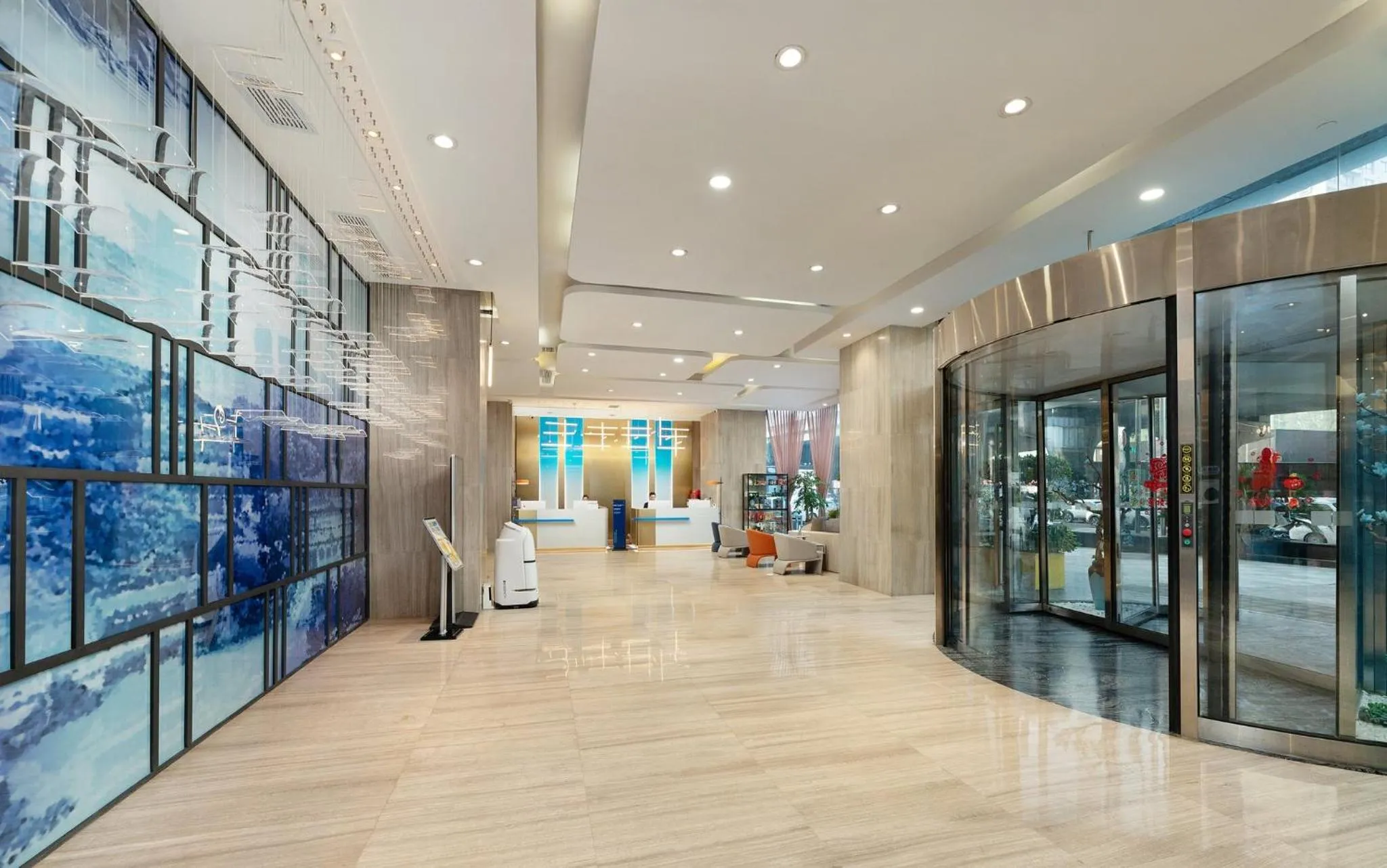 Property building in Holiday Inn Express Chengdu Wuhou by IHG-Wuhou Temple and Jinli