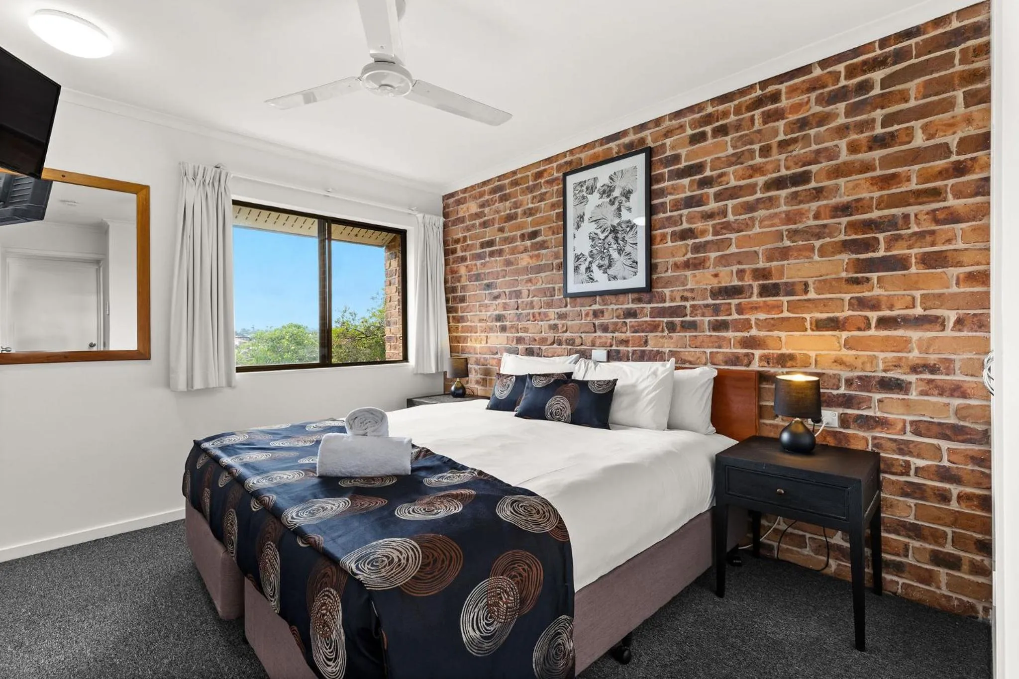 Bedroom, Bed in Toowong Villas