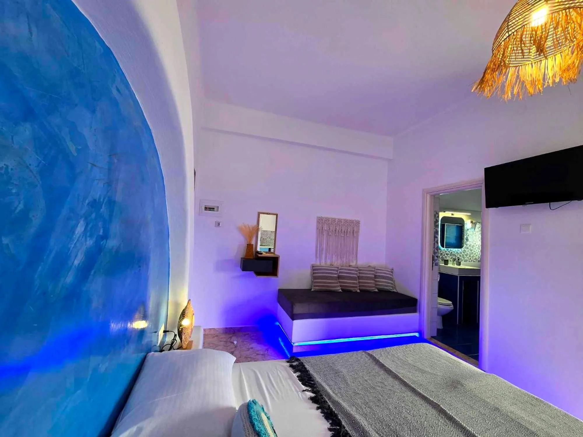 Bed in Papafotis Apartments & Suites