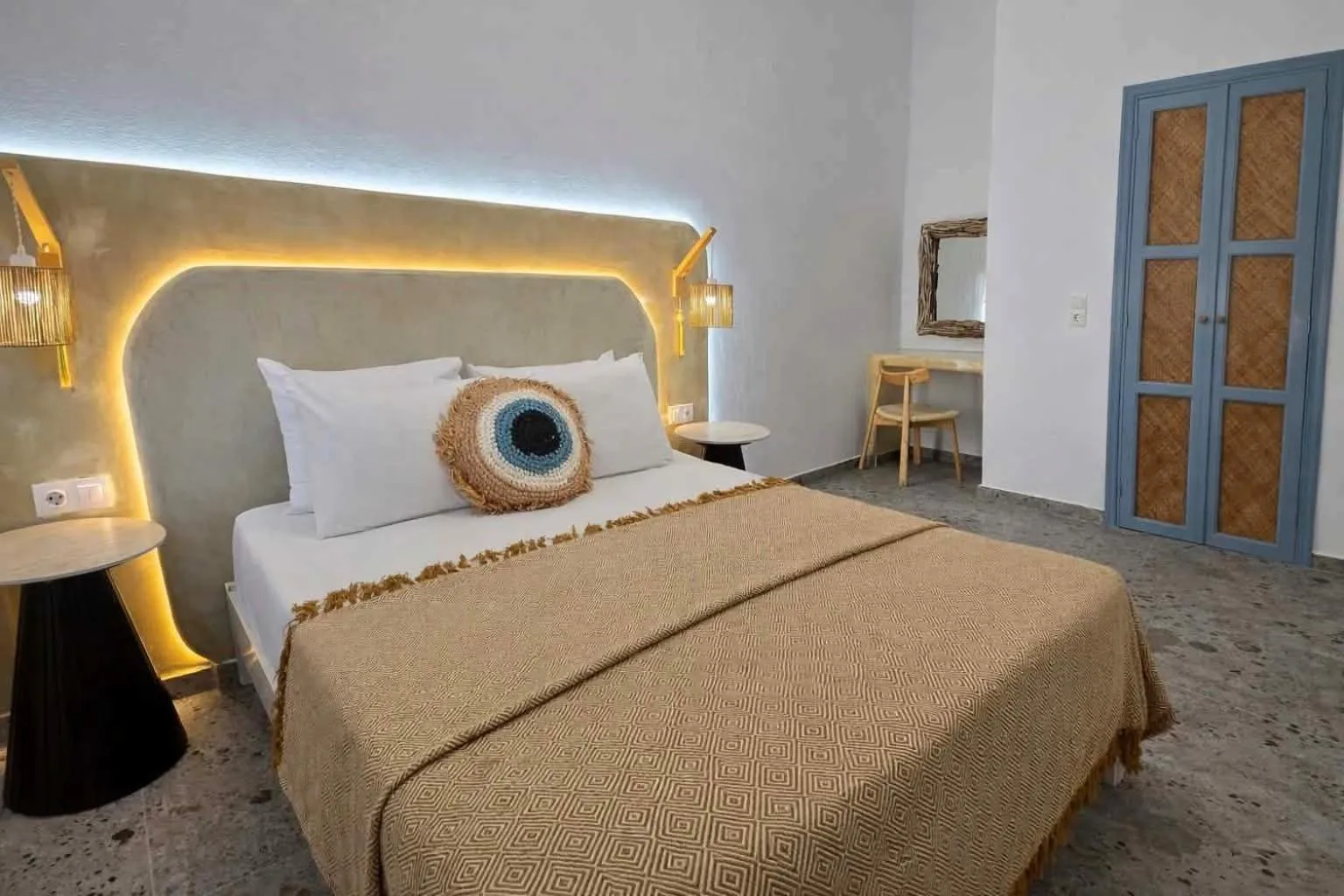 Bed in Papafotis Apartments & Suites
