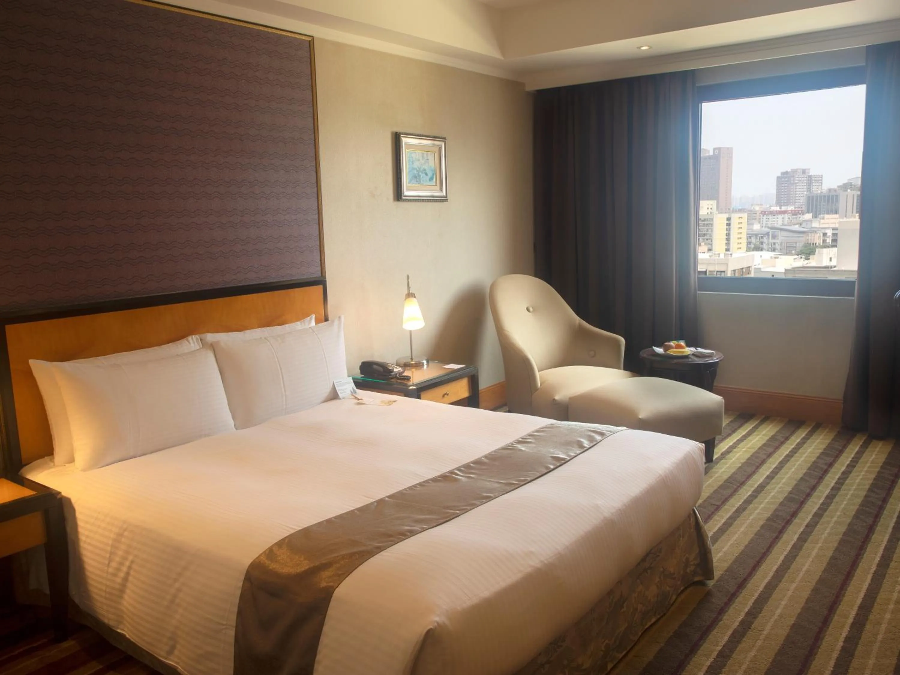 Bed in THE LEES Hotel